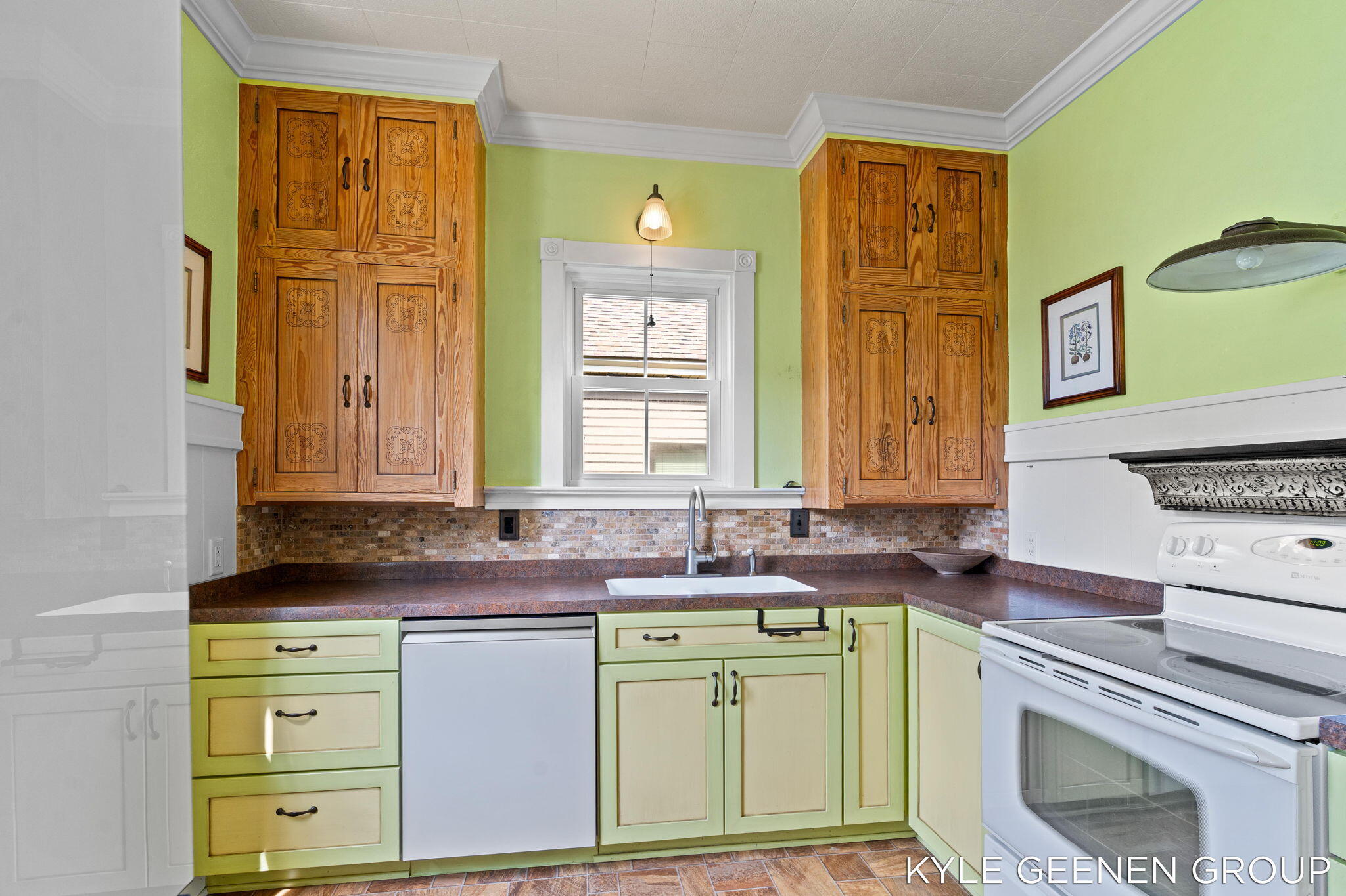58 E 13th Street Holland MI 49423