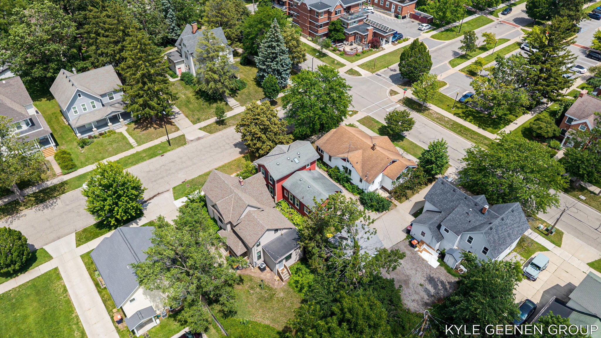 58 E 13th Street Holland MI 49423