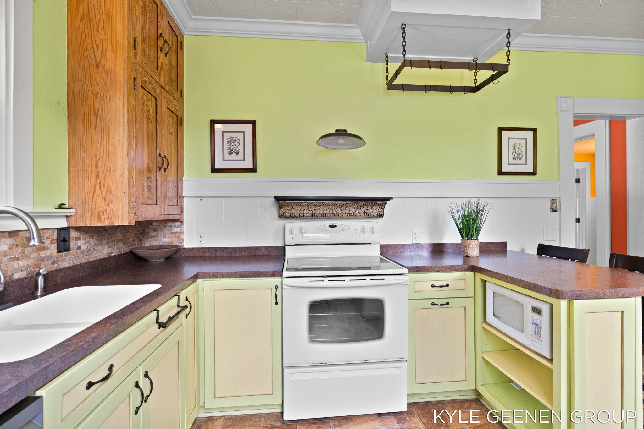 58 E 13th Street Holland MI 49423