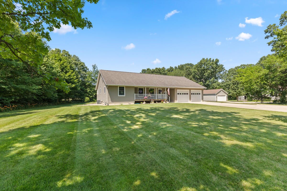 14113 136th Avenue Grand Haven MI 49417