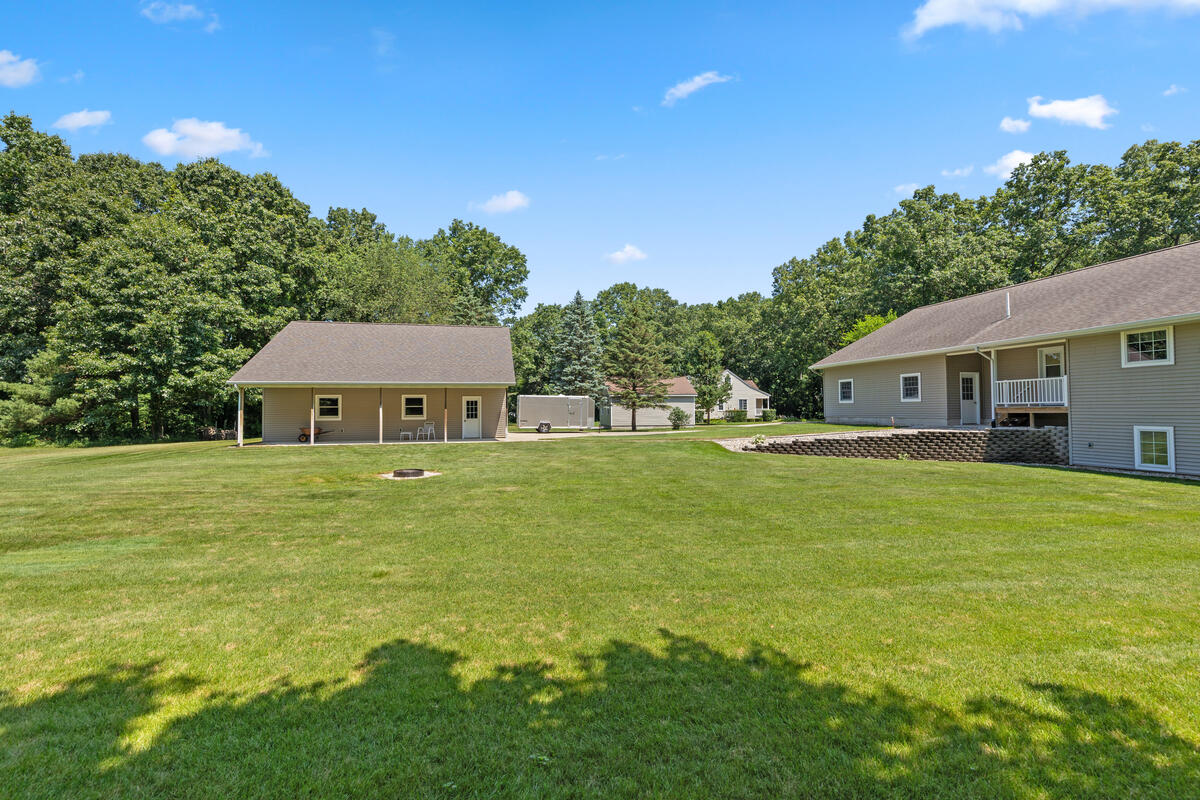 14113 136th Avenue Grand Haven MI 49417