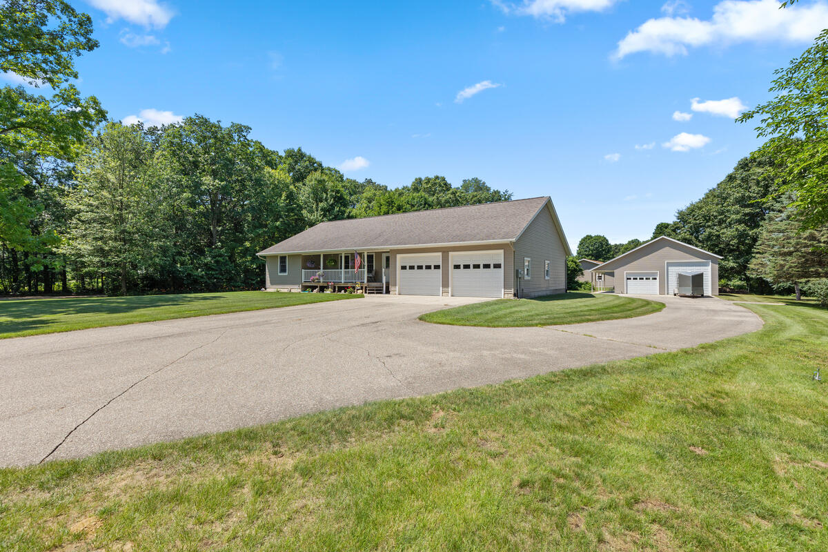 14113 136th Avenue Grand Haven MI 49417