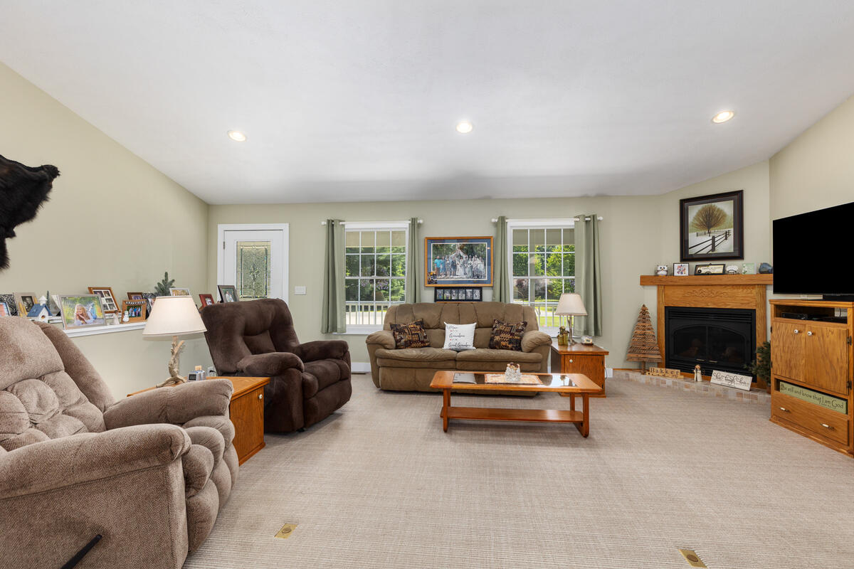 14113 136th Avenue Grand Haven MI 49417