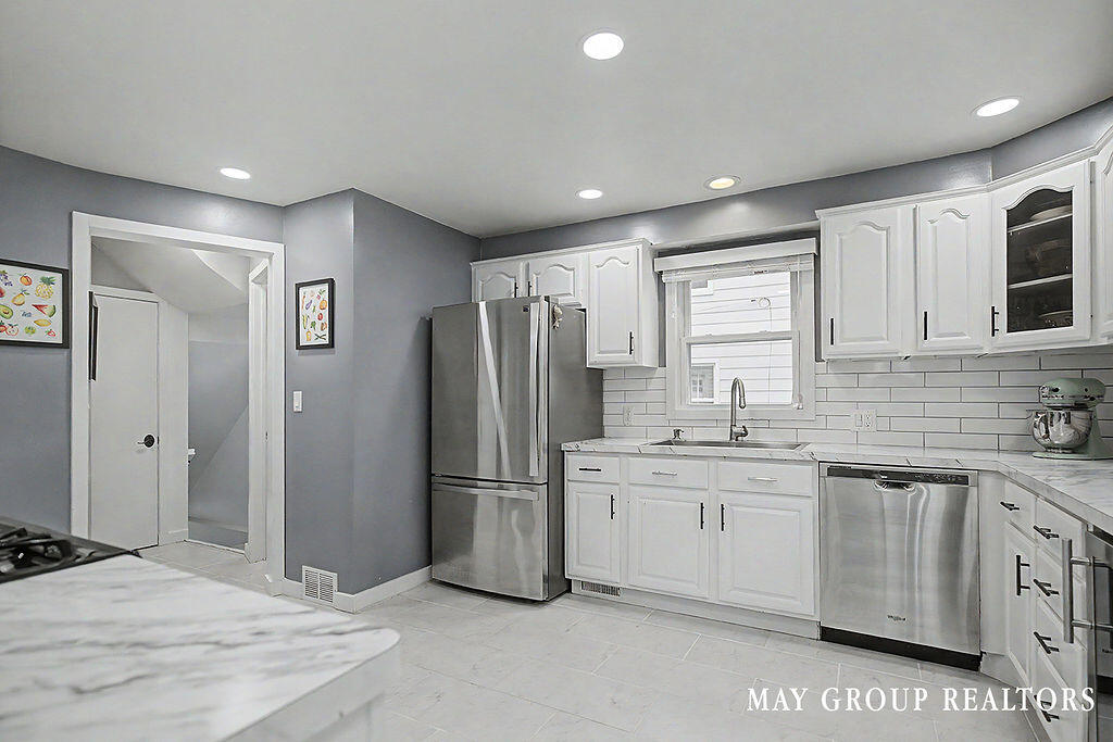 347 Spruce Street SE Grand Rapids MI 49507