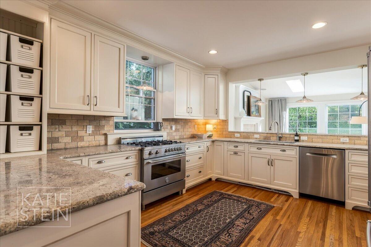 508 Cambridge Boulevard SE East Grand Rapids MI 49506