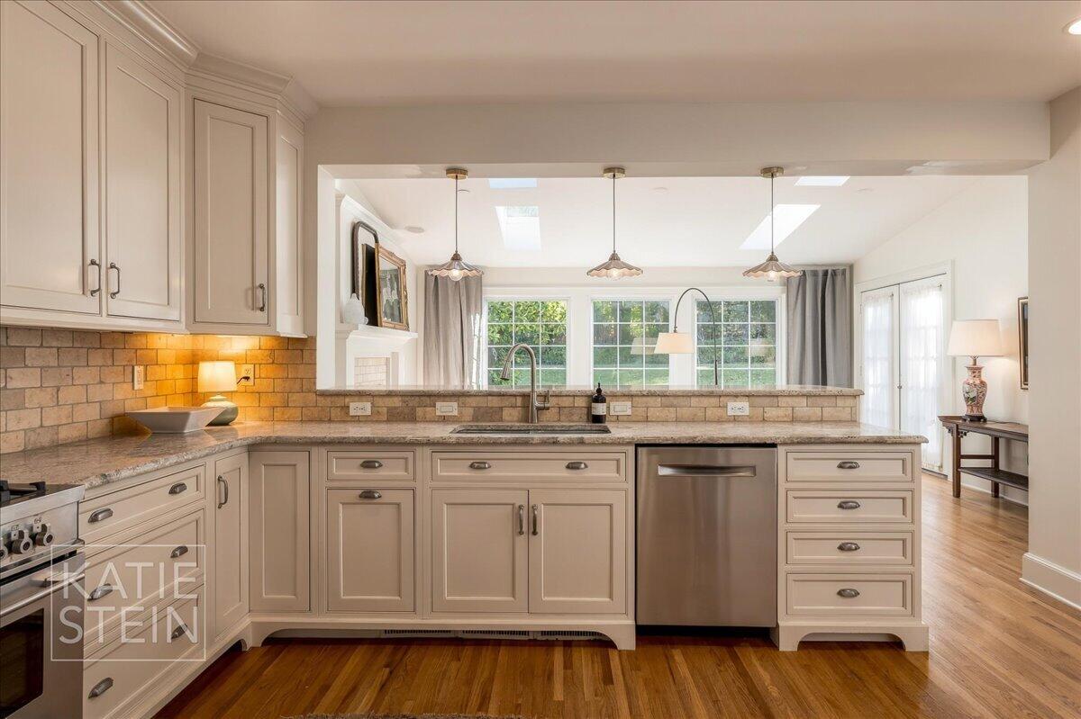 508 Cambridge Boulevard SE East Grand Rapids MI 49506