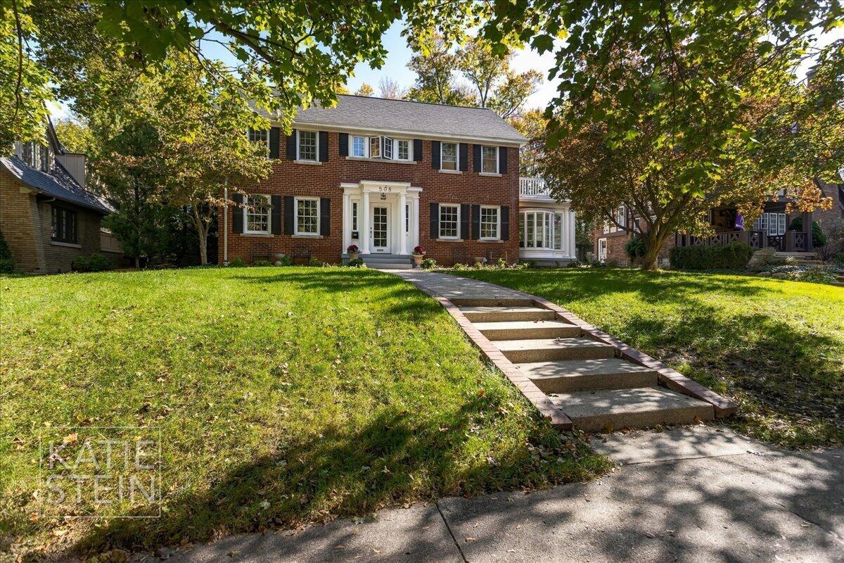 508 Cambridge Boulevard SE East Grand Rapids MI 49506