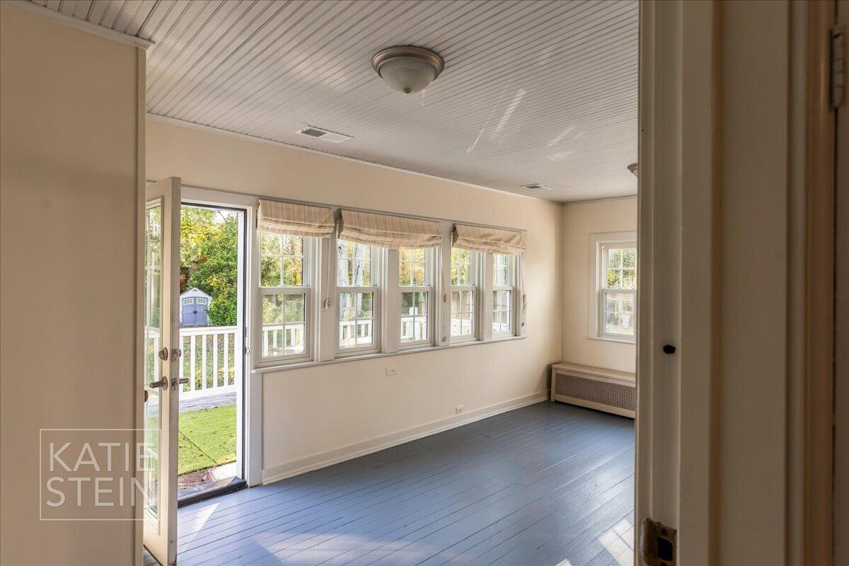 508 Cambridge Boulevard SE East Grand Rapids MI 49506