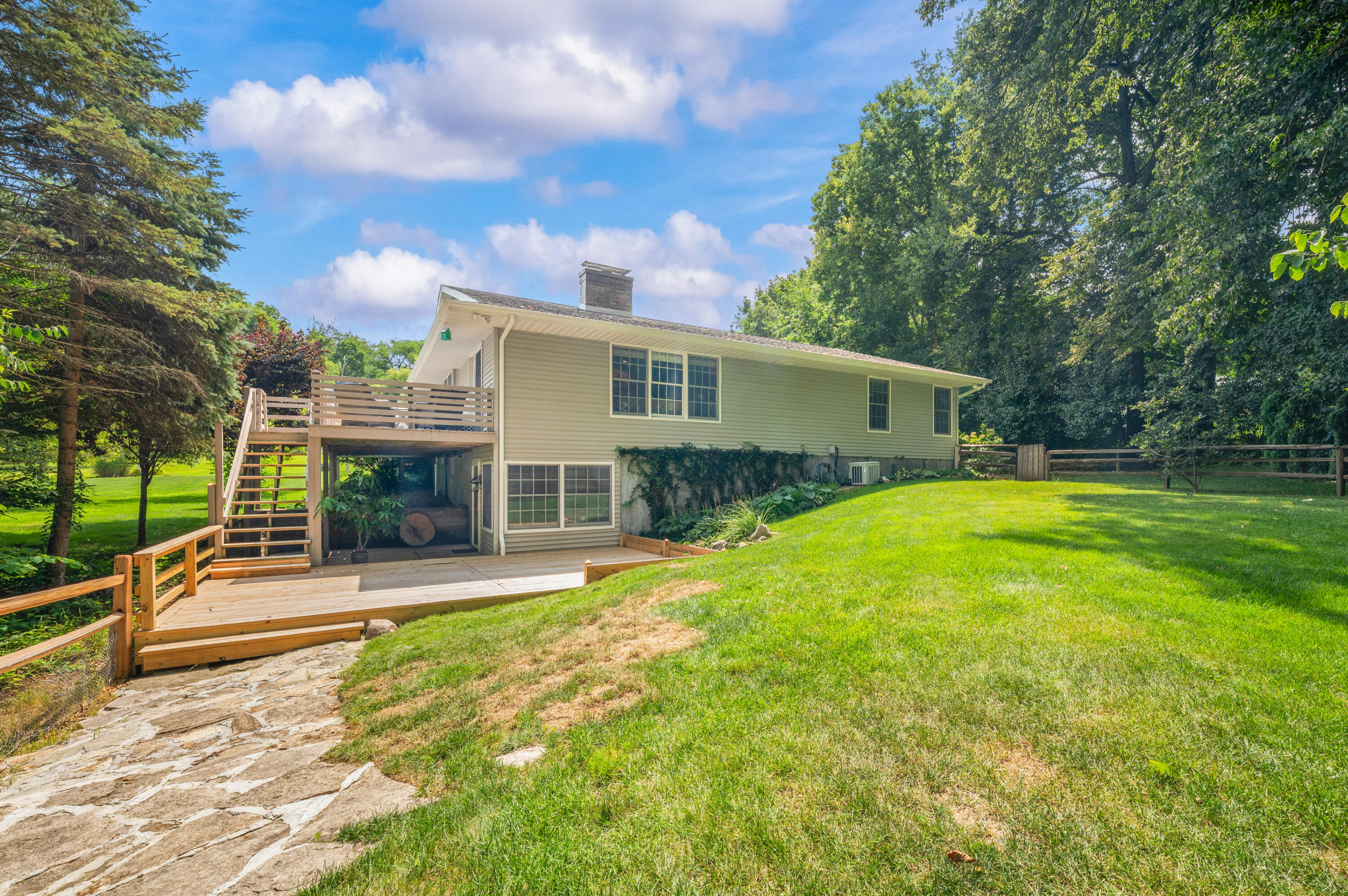 1521 Sioux Trail Niles MI 49120