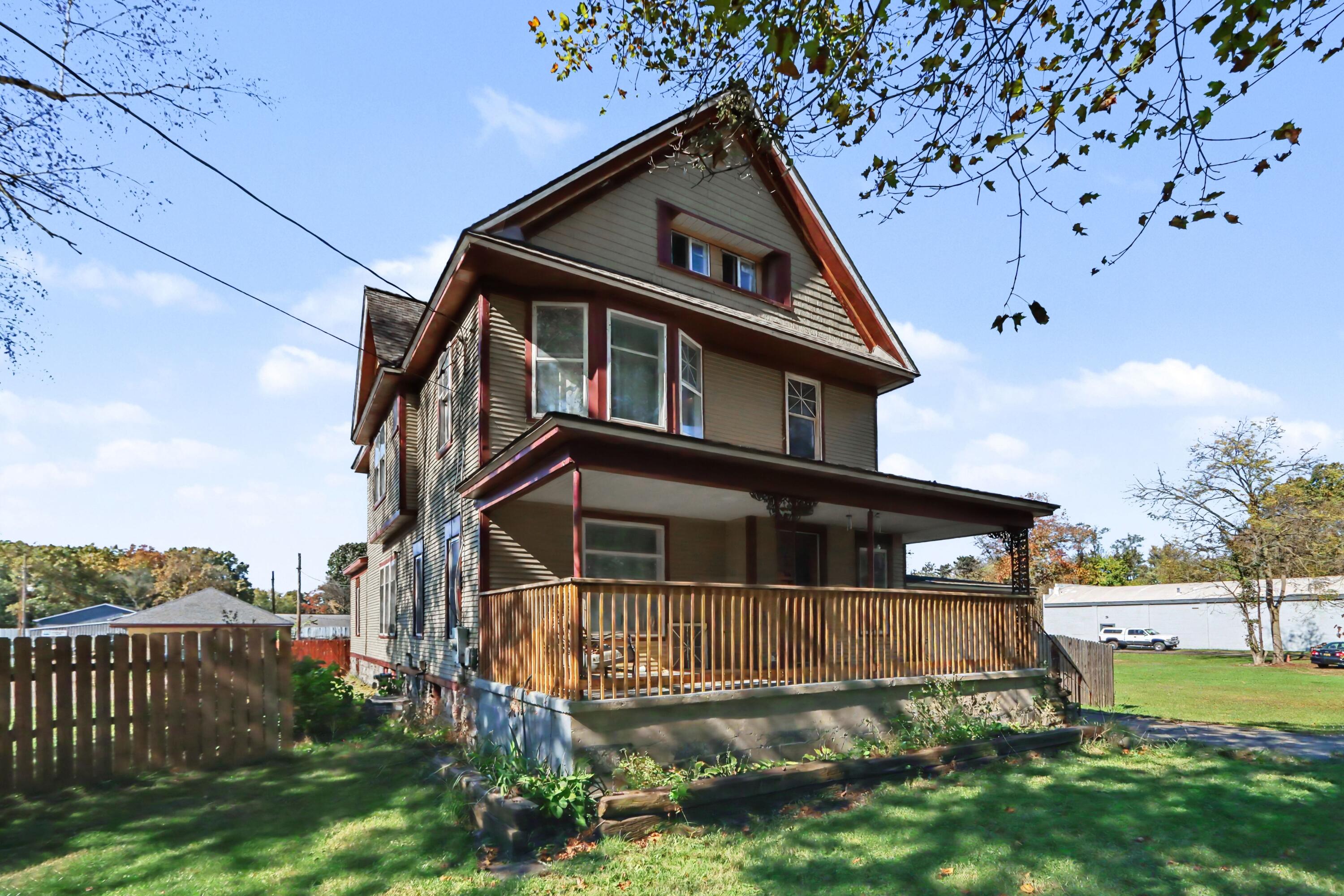 6041 N Riverview Drive Kalamazoo MI 49004