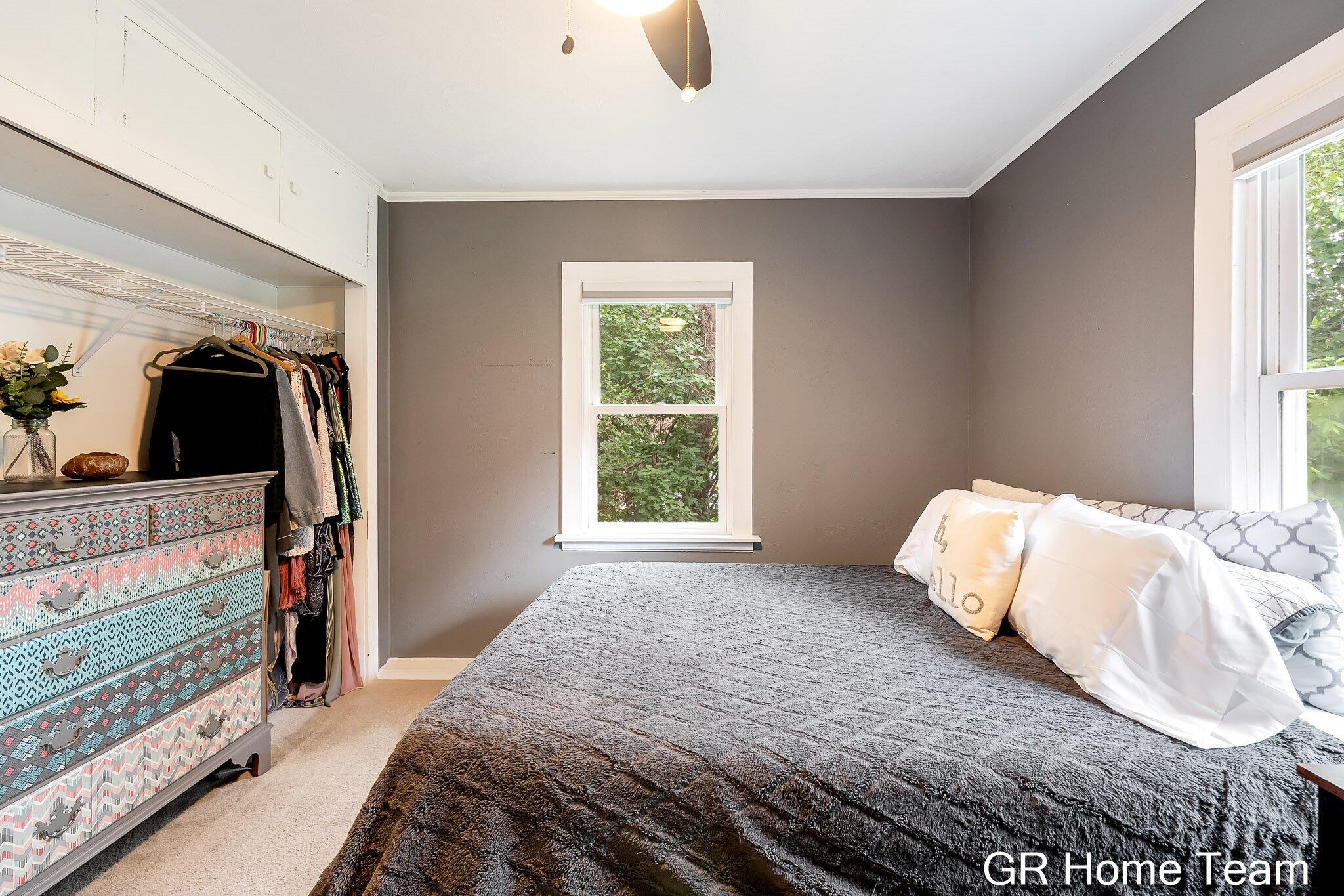 1605 Preston Avenue NW Grand Rapids MI 49504