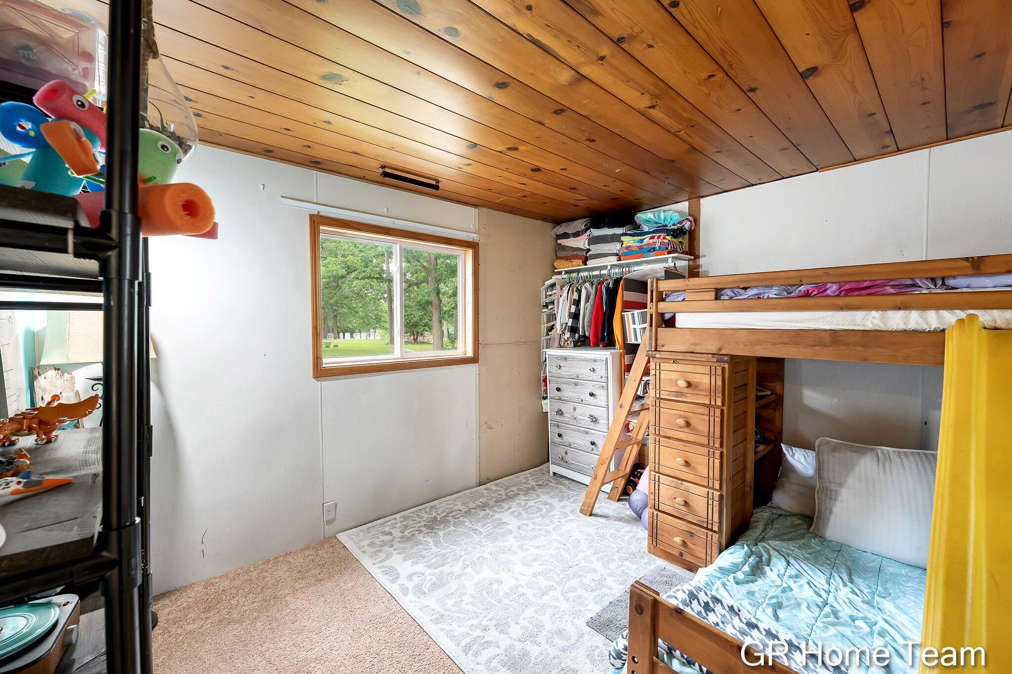 1605 Preston Avenue NW Grand Rapids MI 49504