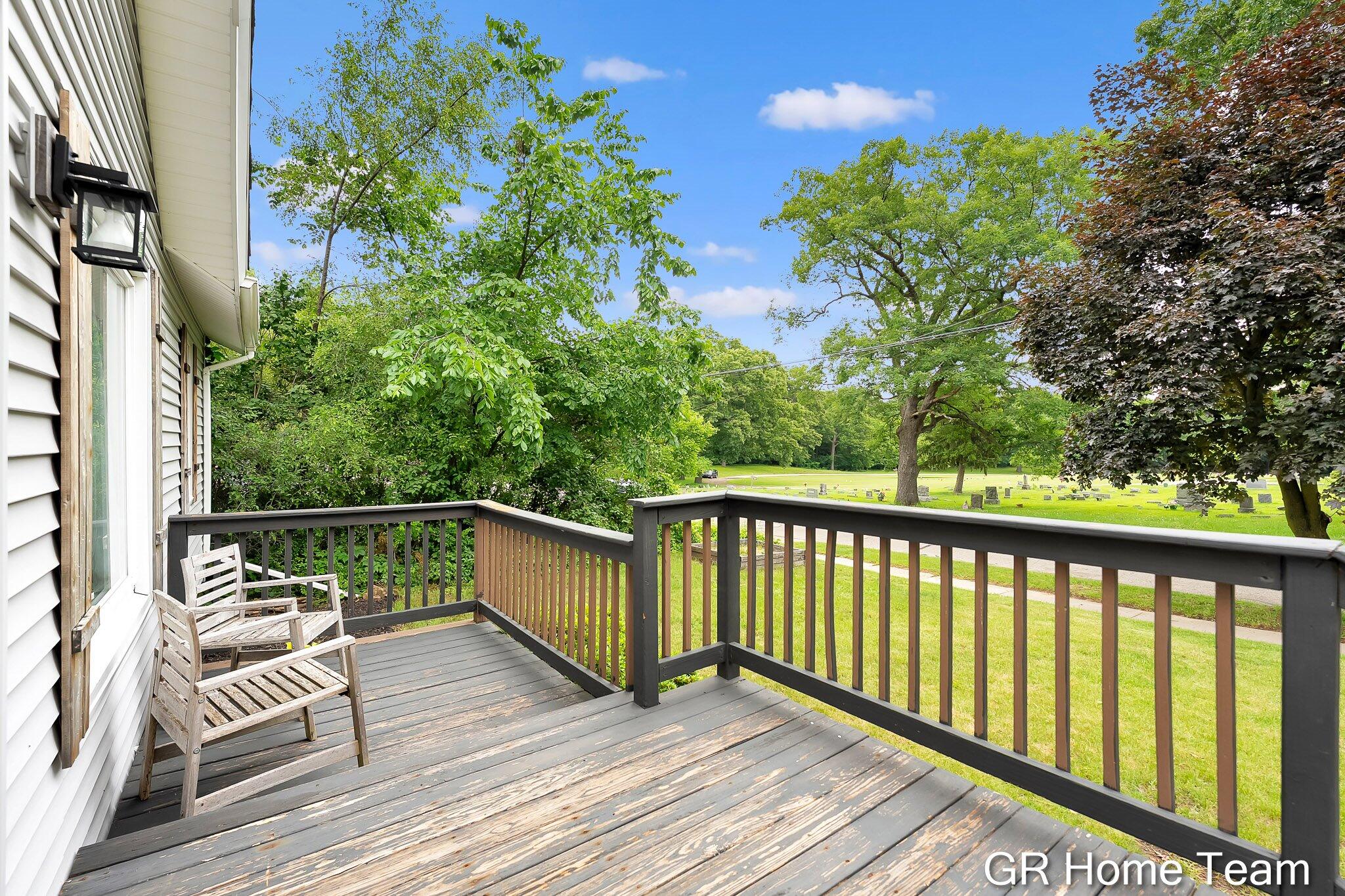 1605 Preston Avenue NW Grand Rapids MI 49504
