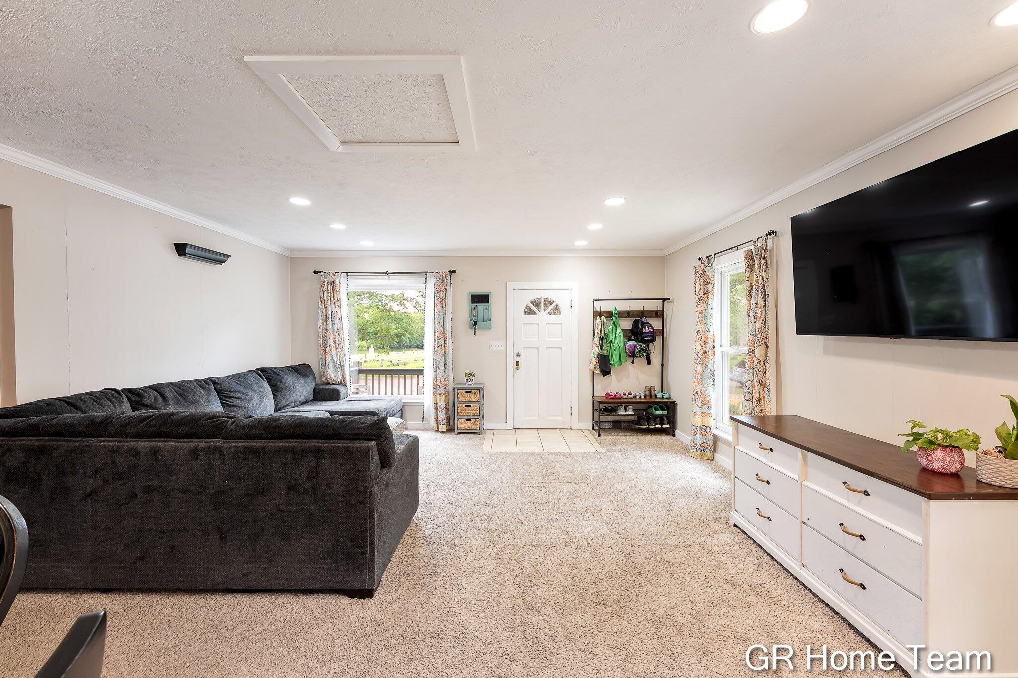 1605 Preston Avenue NW Grand Rapids MI 49504