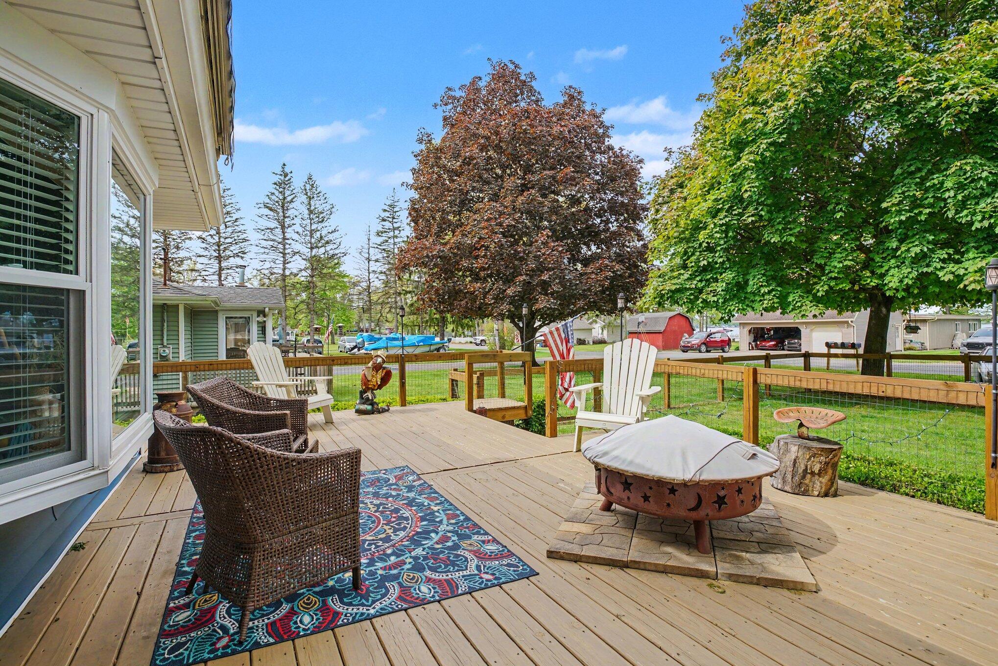 50085 E Lake Shore Drive Dowagiac MI 49047