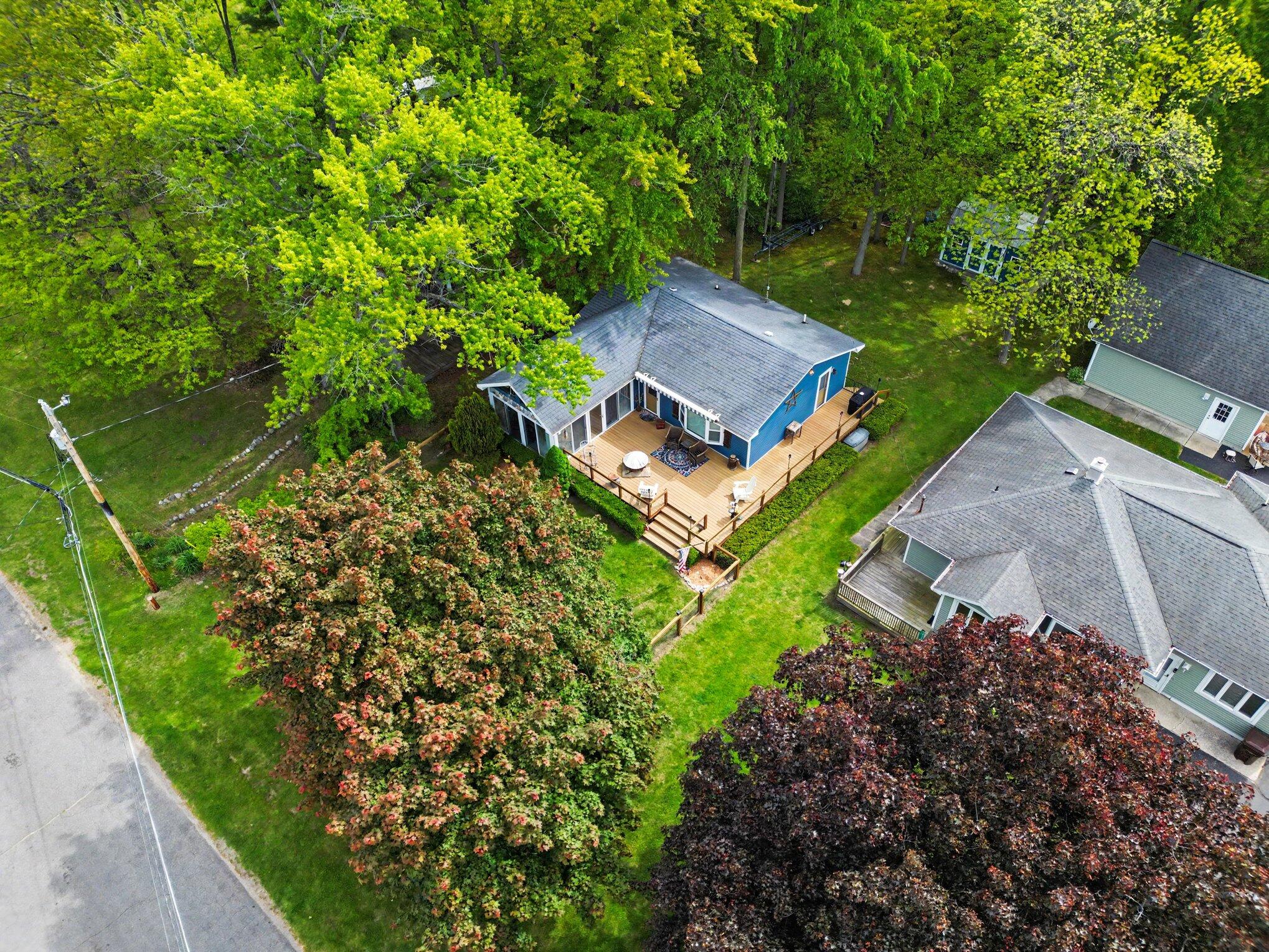 50085 E Lake Shore Drive Dowagiac MI 49047