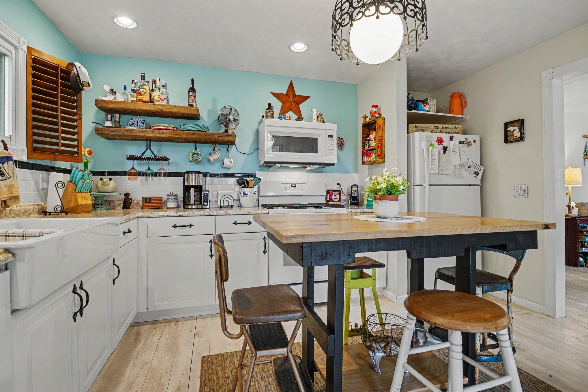 50085 E Lake Shore Drive Dowagiac MI 49047