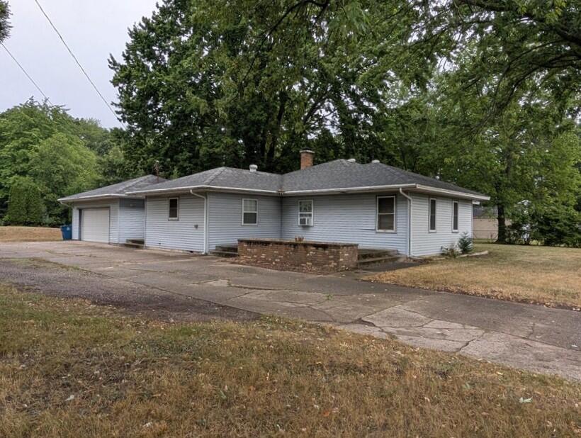 4045 S Dangl Road Muskegon MI 49444