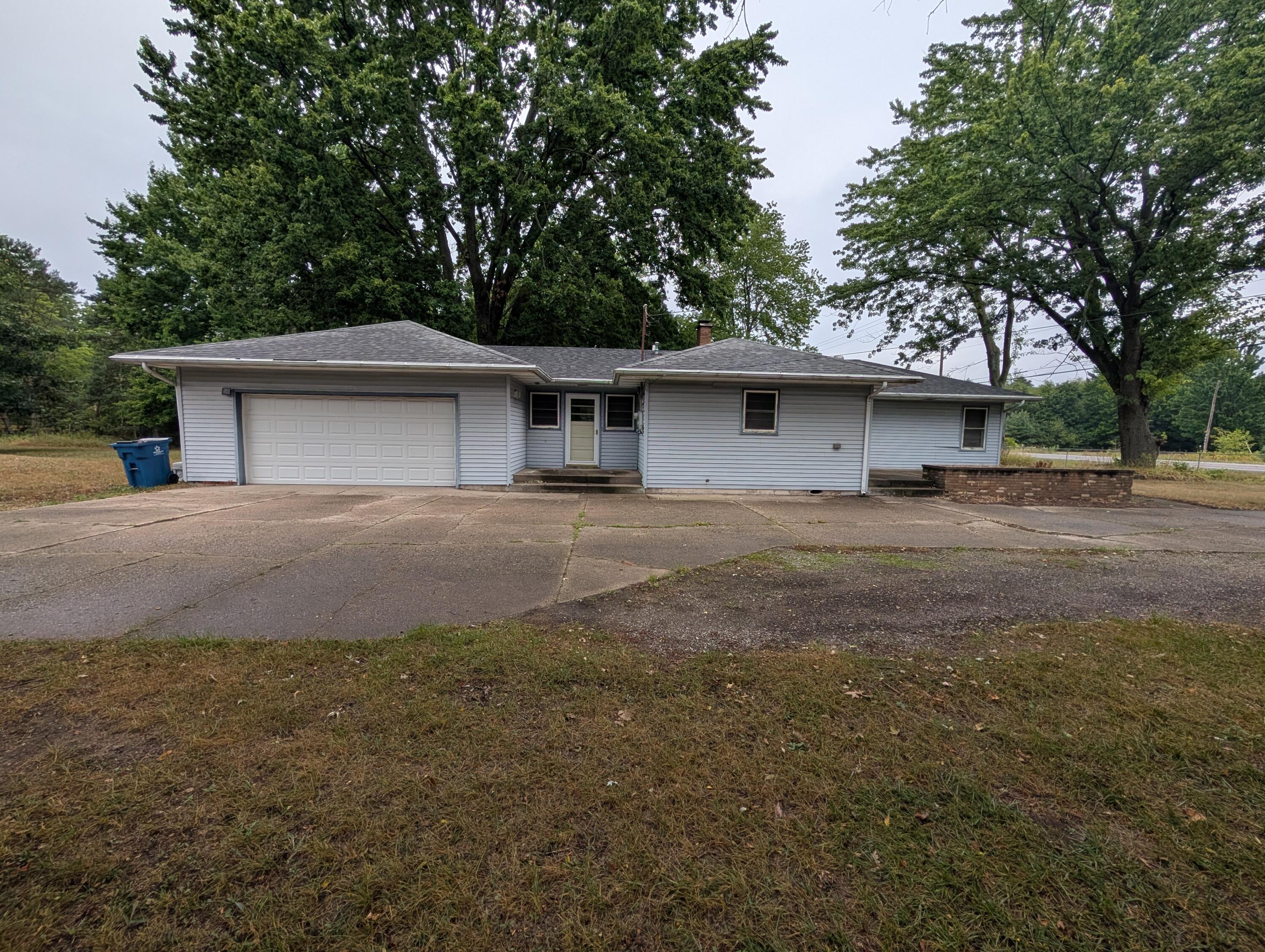 4045 S Dangl Road Muskegon MI 49444
