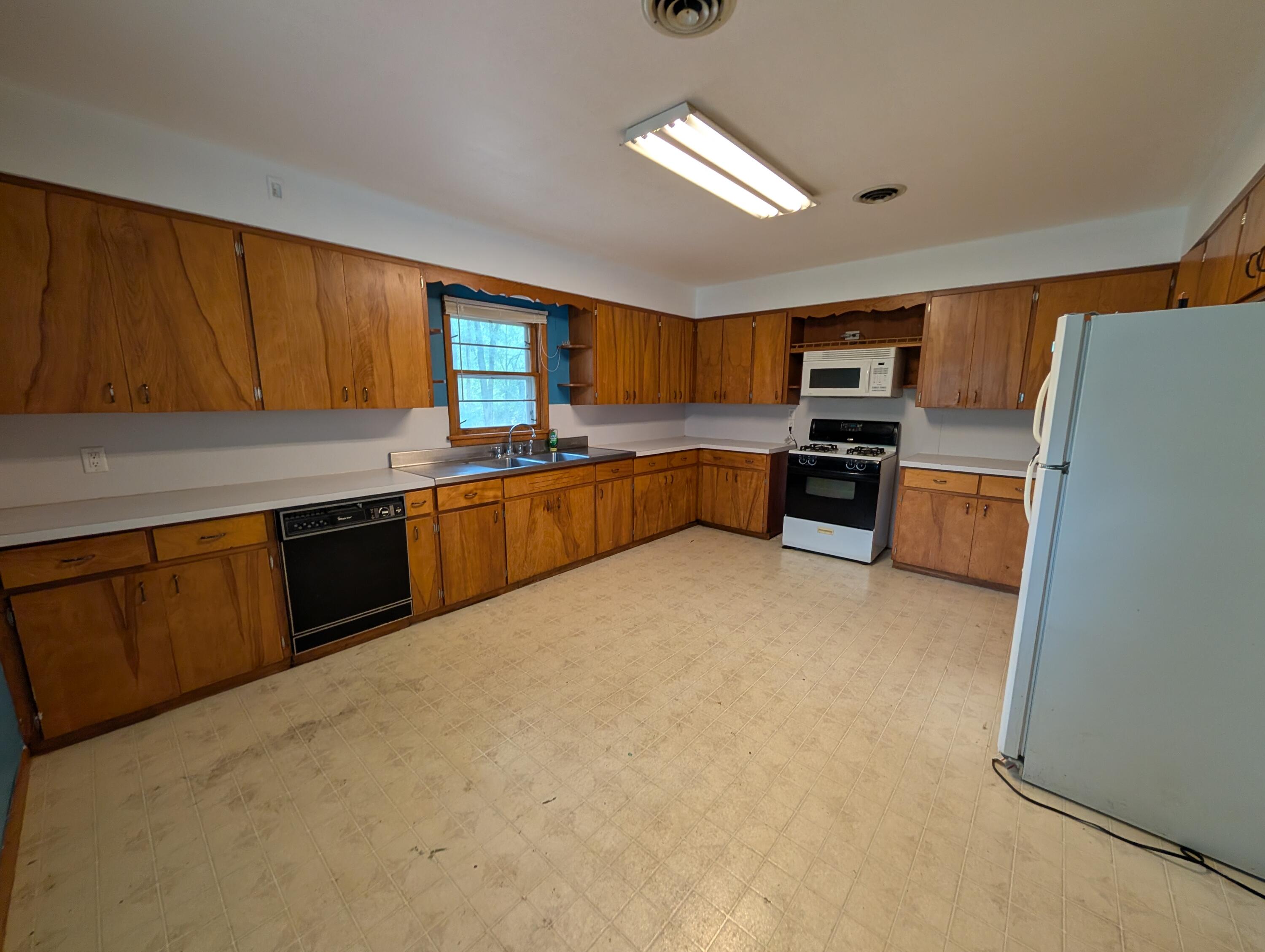 4045 S Dangl Road Muskegon MI 49444