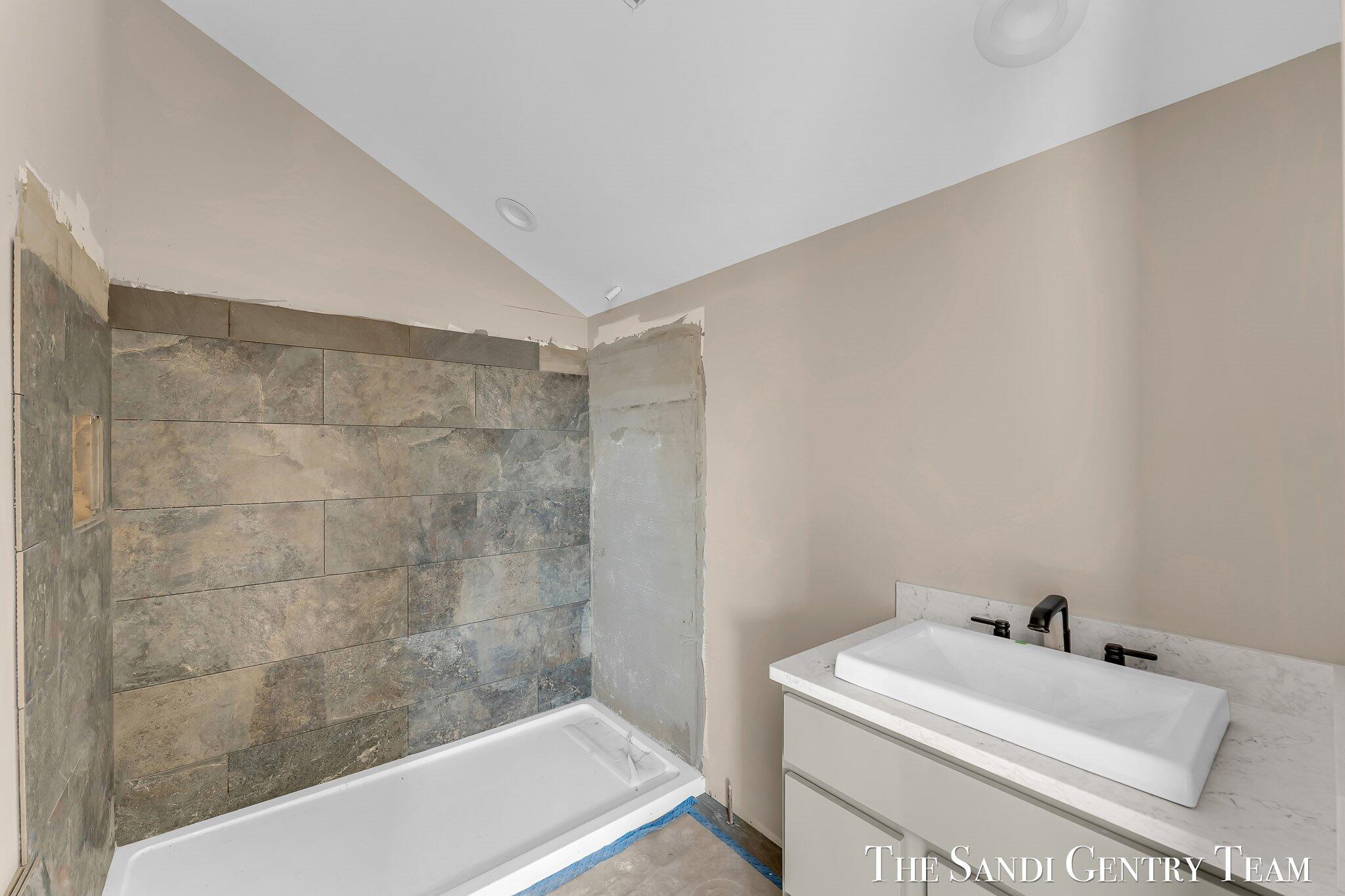 1034 Arlington Avenue Grand Haven MI 49417