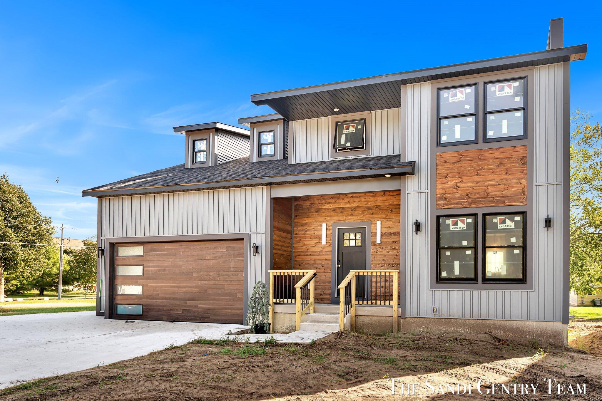 1034 Arlington Avenue Grand Haven MI 49417