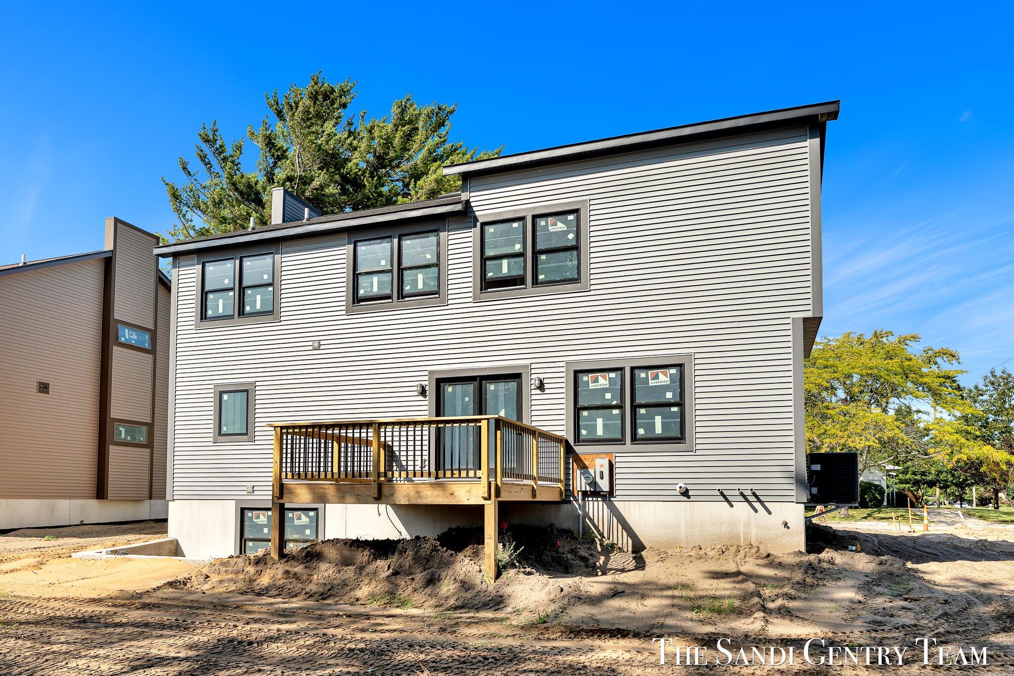 1034 Arlington Avenue Grand Haven MI 49417