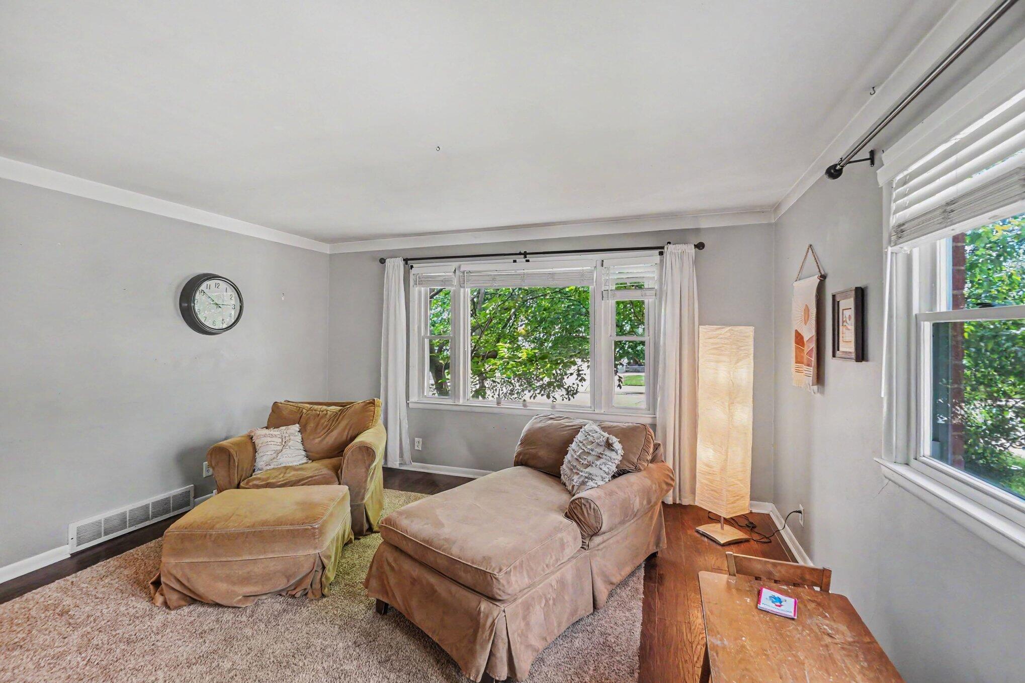 37 W Garfield Avenue Zeeland MI 49464