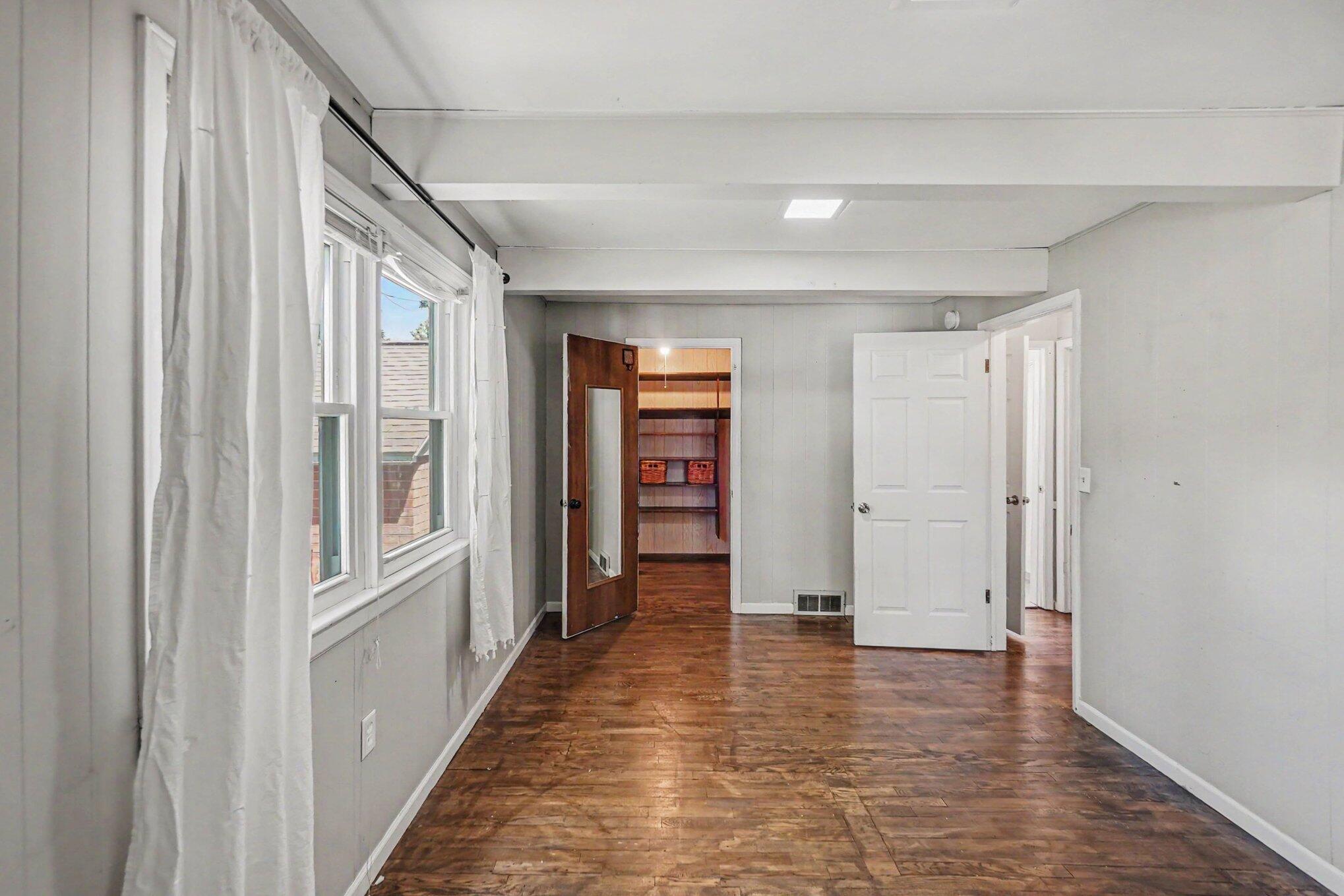 37 W Garfield Avenue Zeeland MI 49464