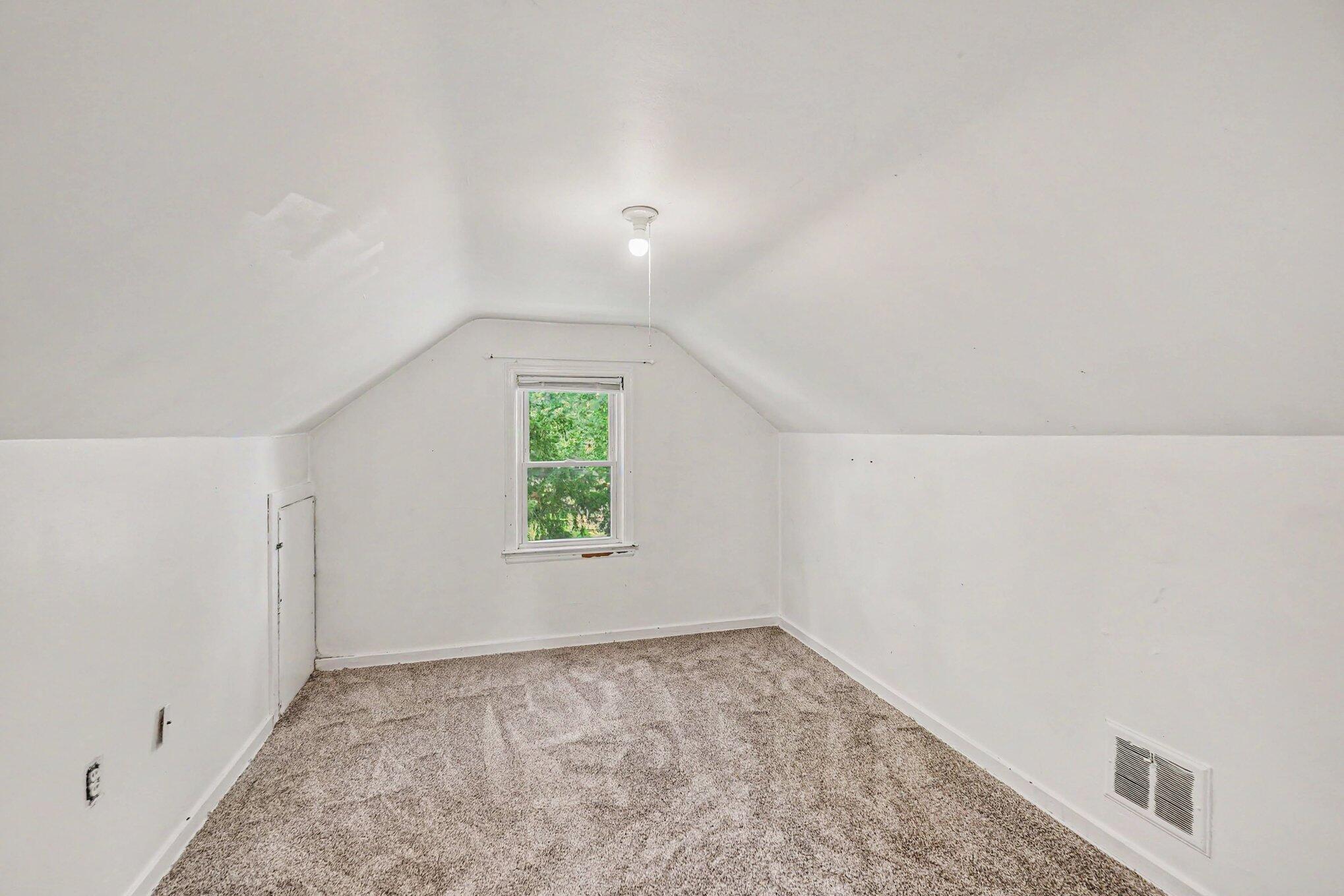 37 W Garfield Avenue Zeeland MI 49464