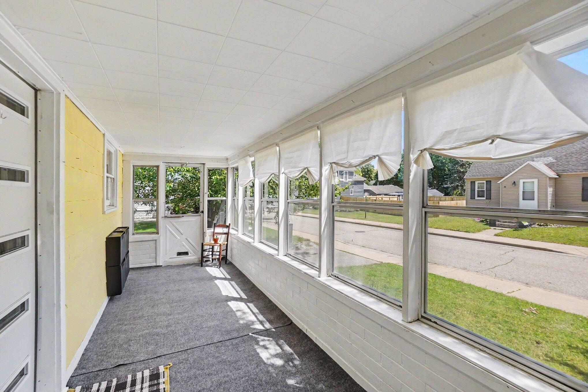 37 W Garfield Avenue Zeeland MI 49464