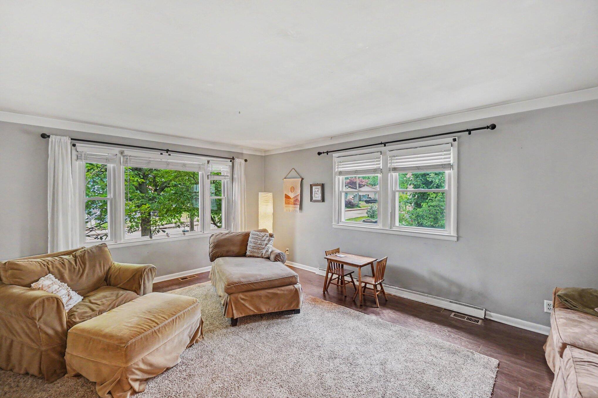 37 W Garfield Avenue Zeeland MI 49464