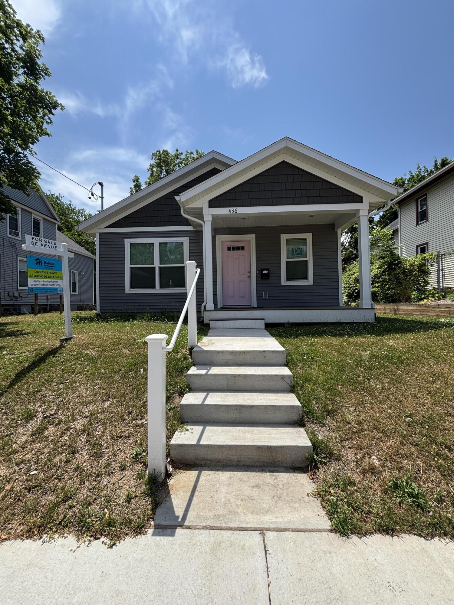 436 Martin Luther King Jr Street SE Grand Rapids MI 49507