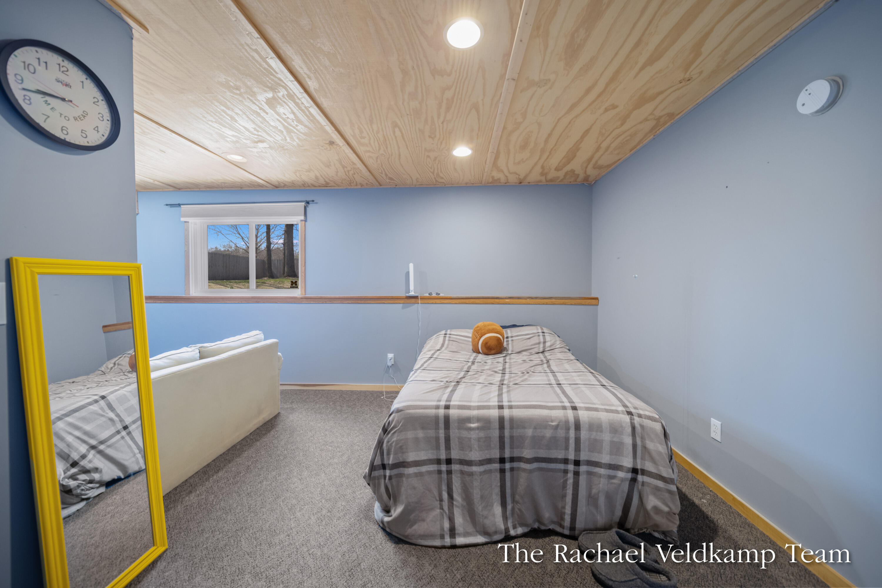 14193 108th Avenue Grand Haven MI 49417