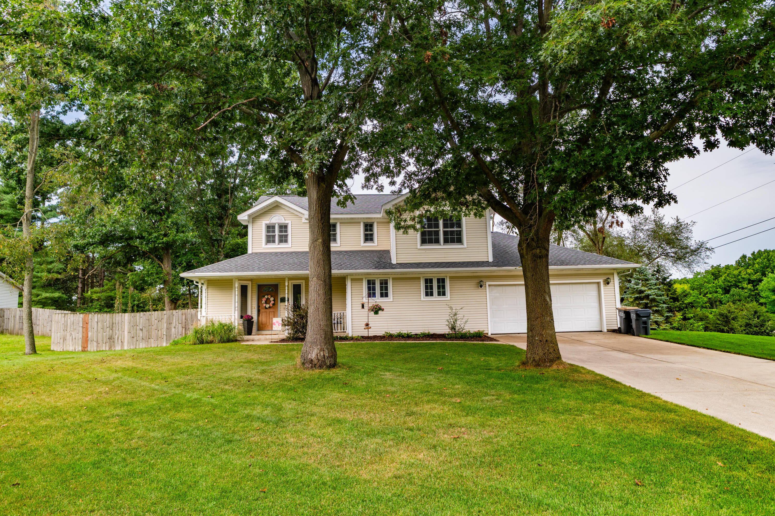 765 Chadds Ford Way Kalamazoo MI 49009
