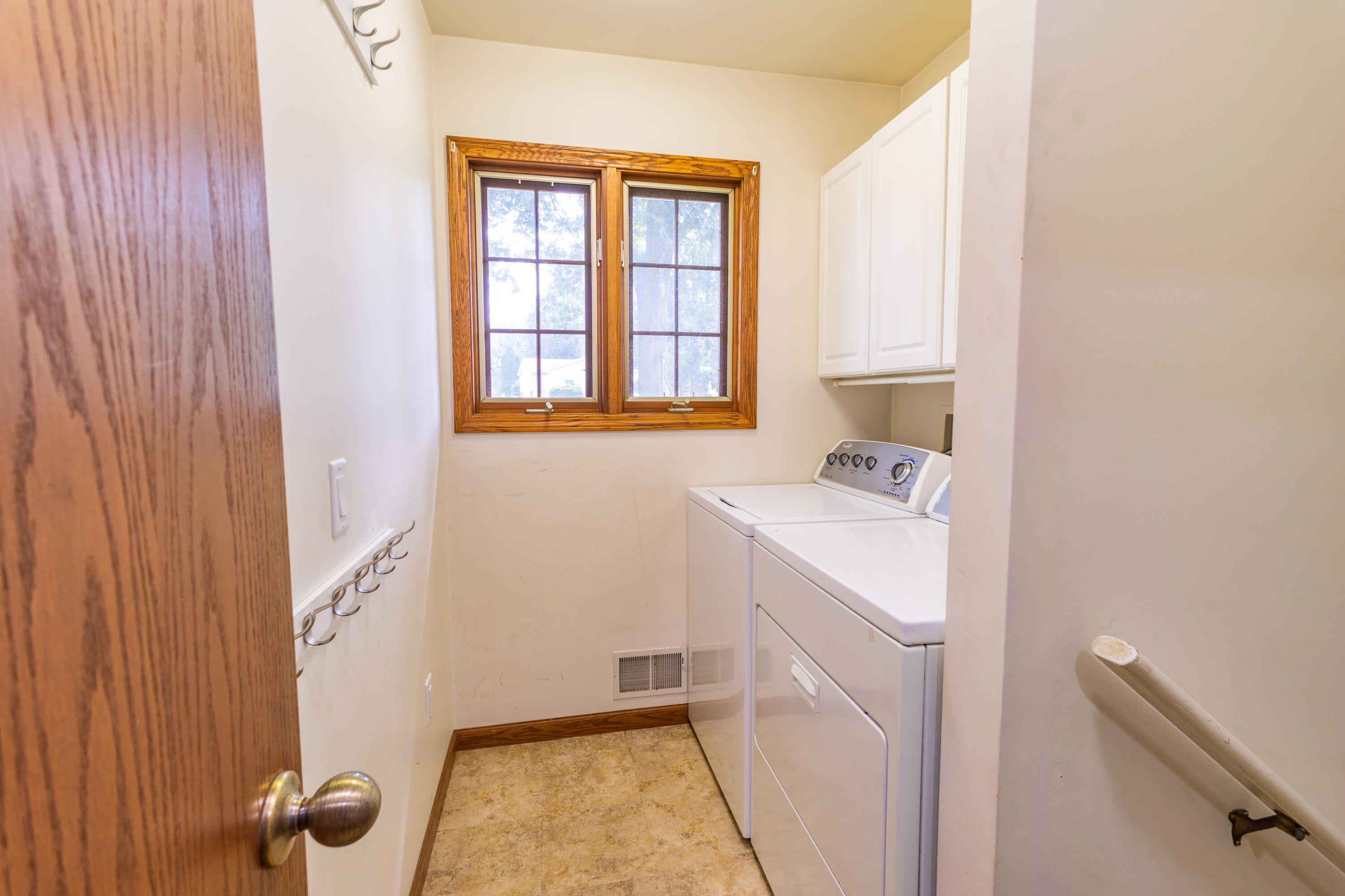 765 Chadds Ford Way Kalamazoo MI 49009