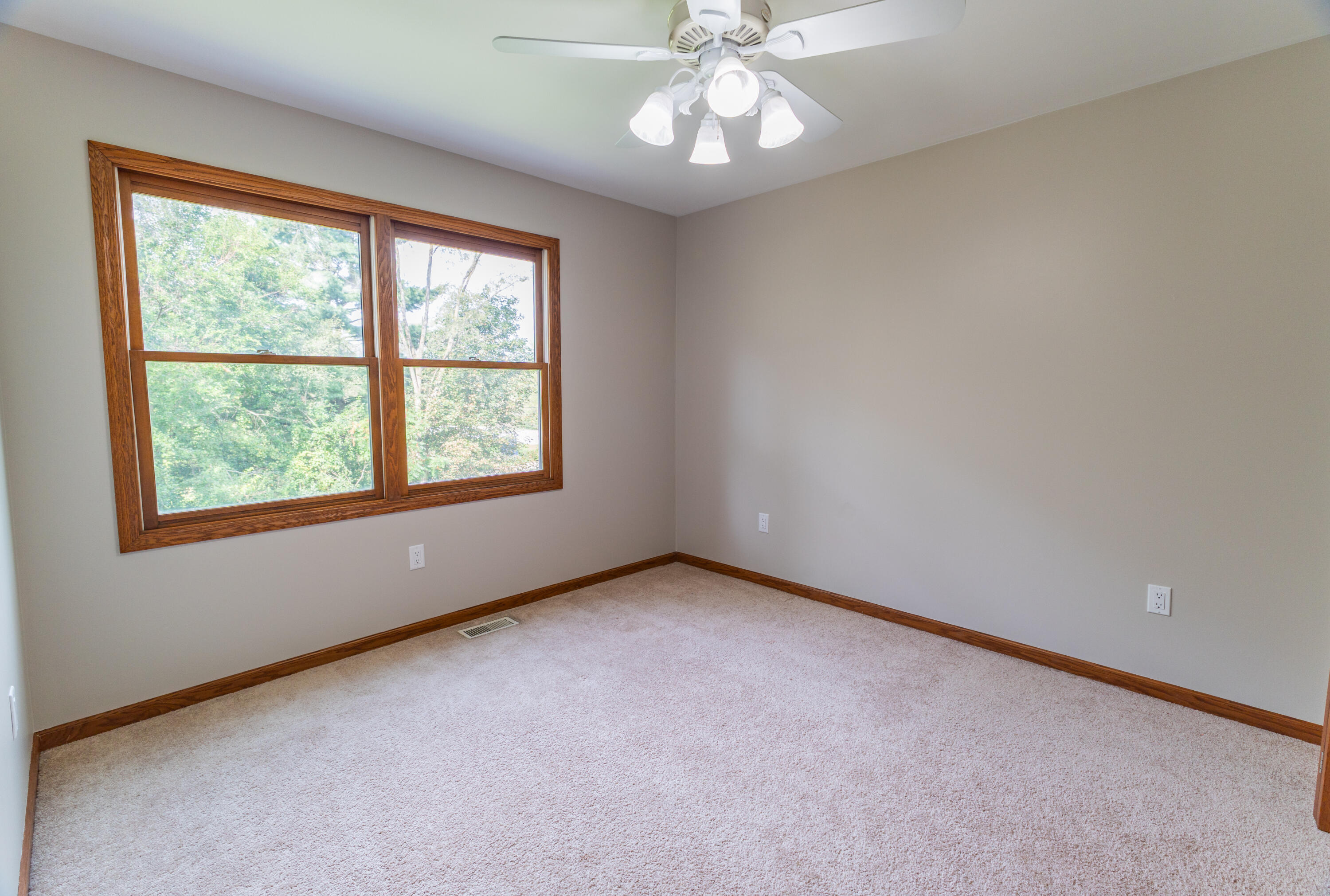 765 Chadds Ford Way Kalamazoo MI 49009