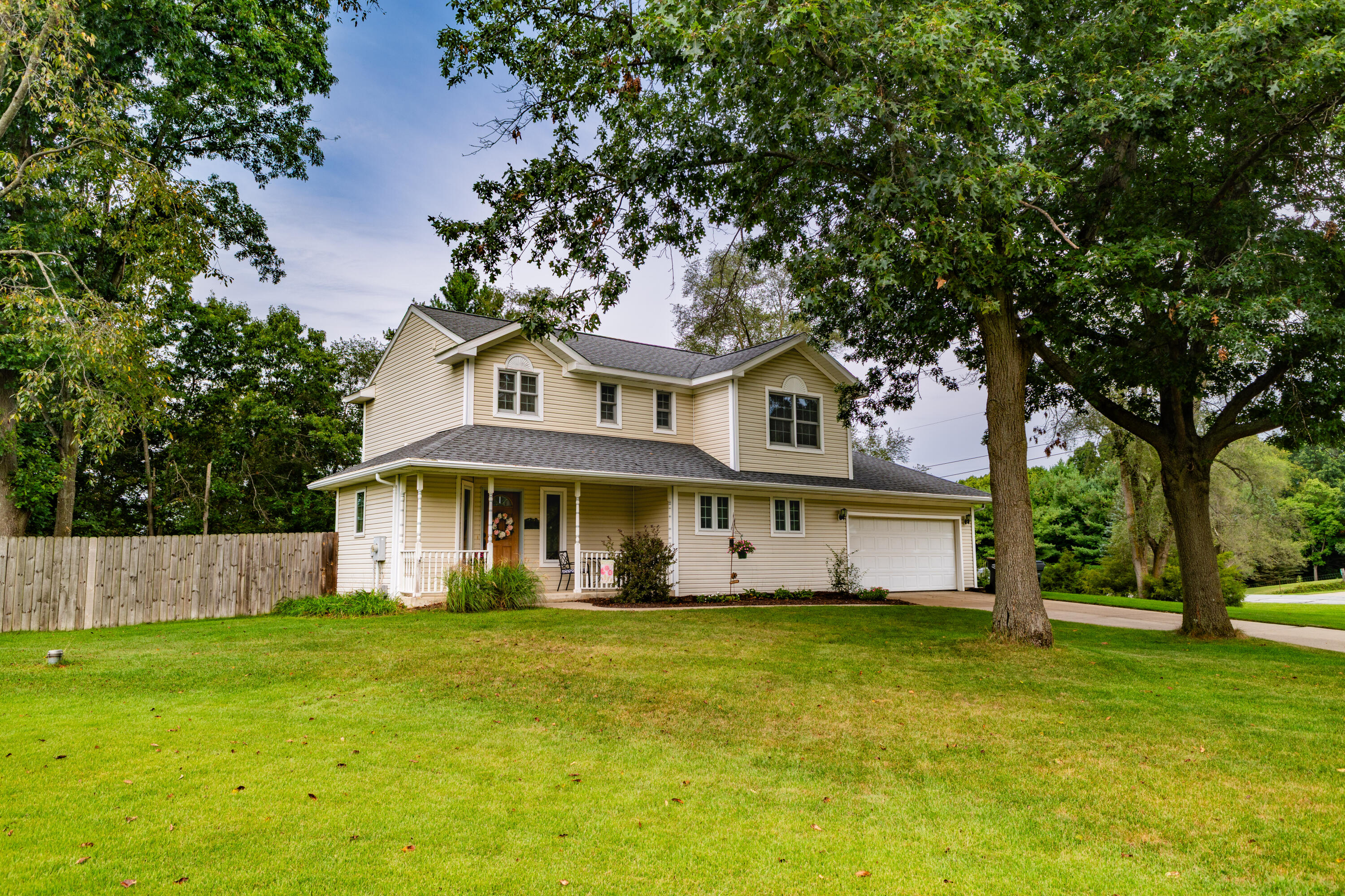 765 Chadds Ford Way Kalamazoo MI 49009