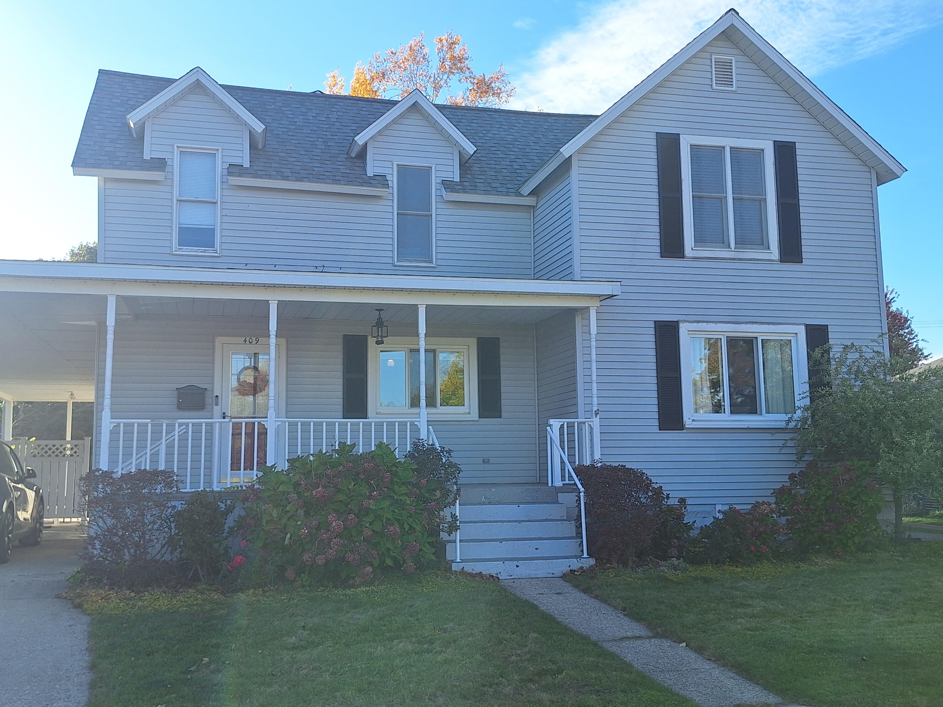 409 N Gaylord Avenue Ludington MI 49431