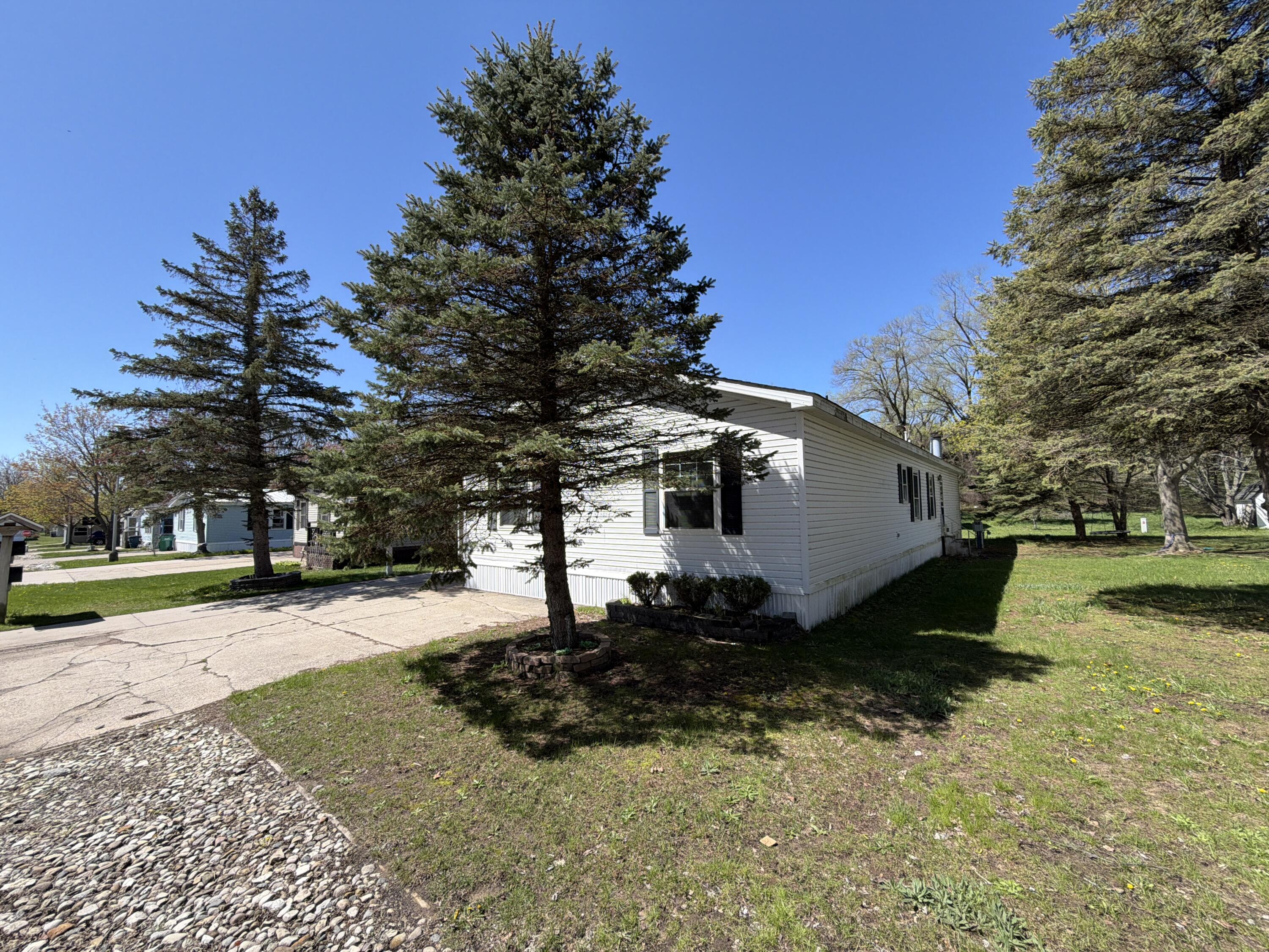 1681 Sycamore Drive Muskegon MI 49445