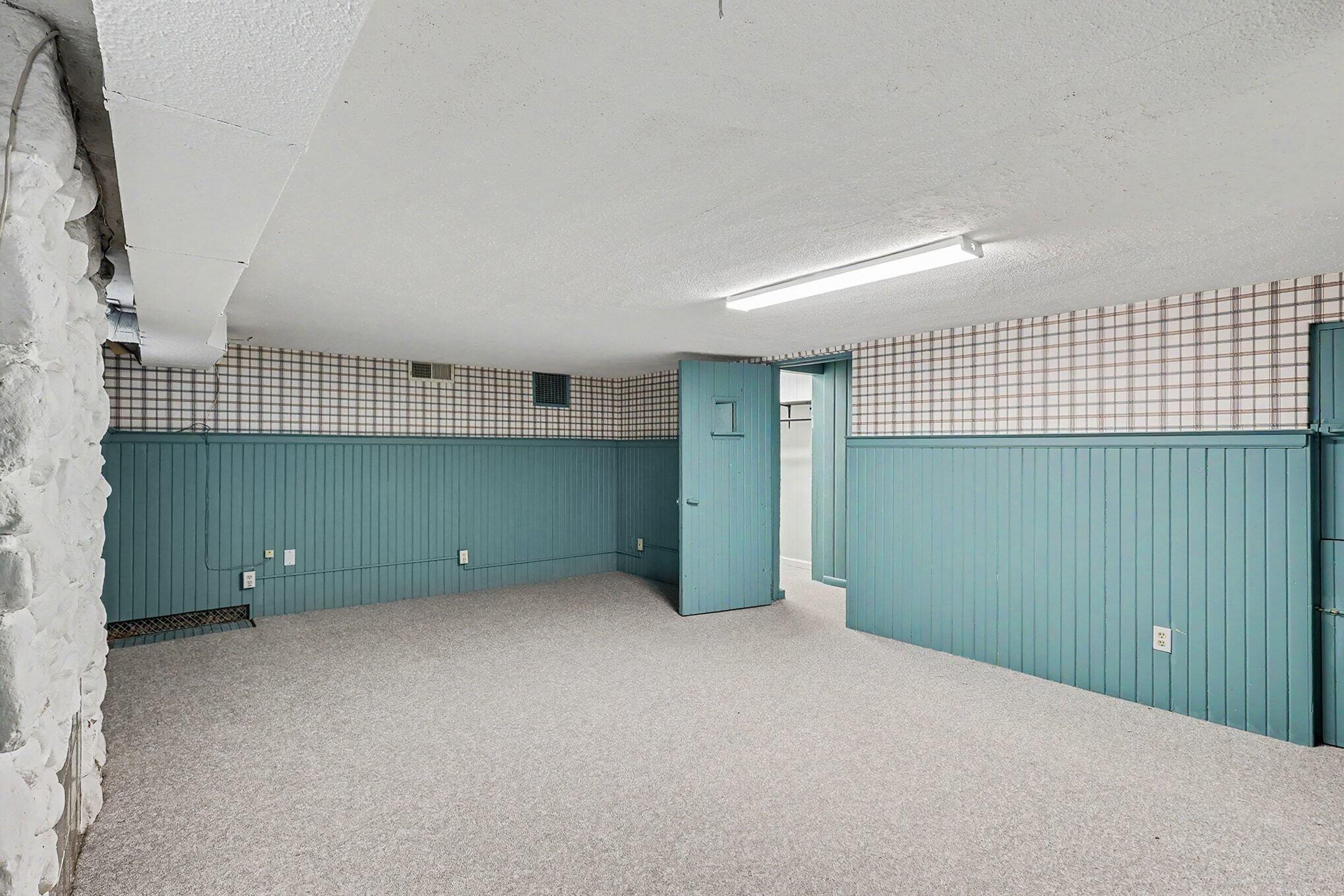 2933 Dawes Road Muskegon MI 49441