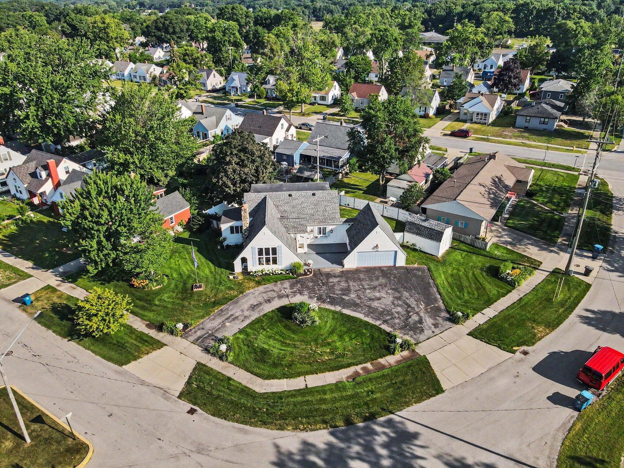 2933 Dawes Road Muskegon MI 49441