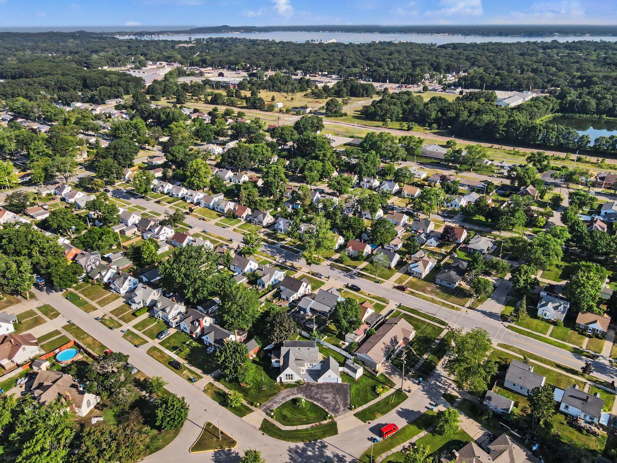 2933 Dawes Road Muskegon MI 49441