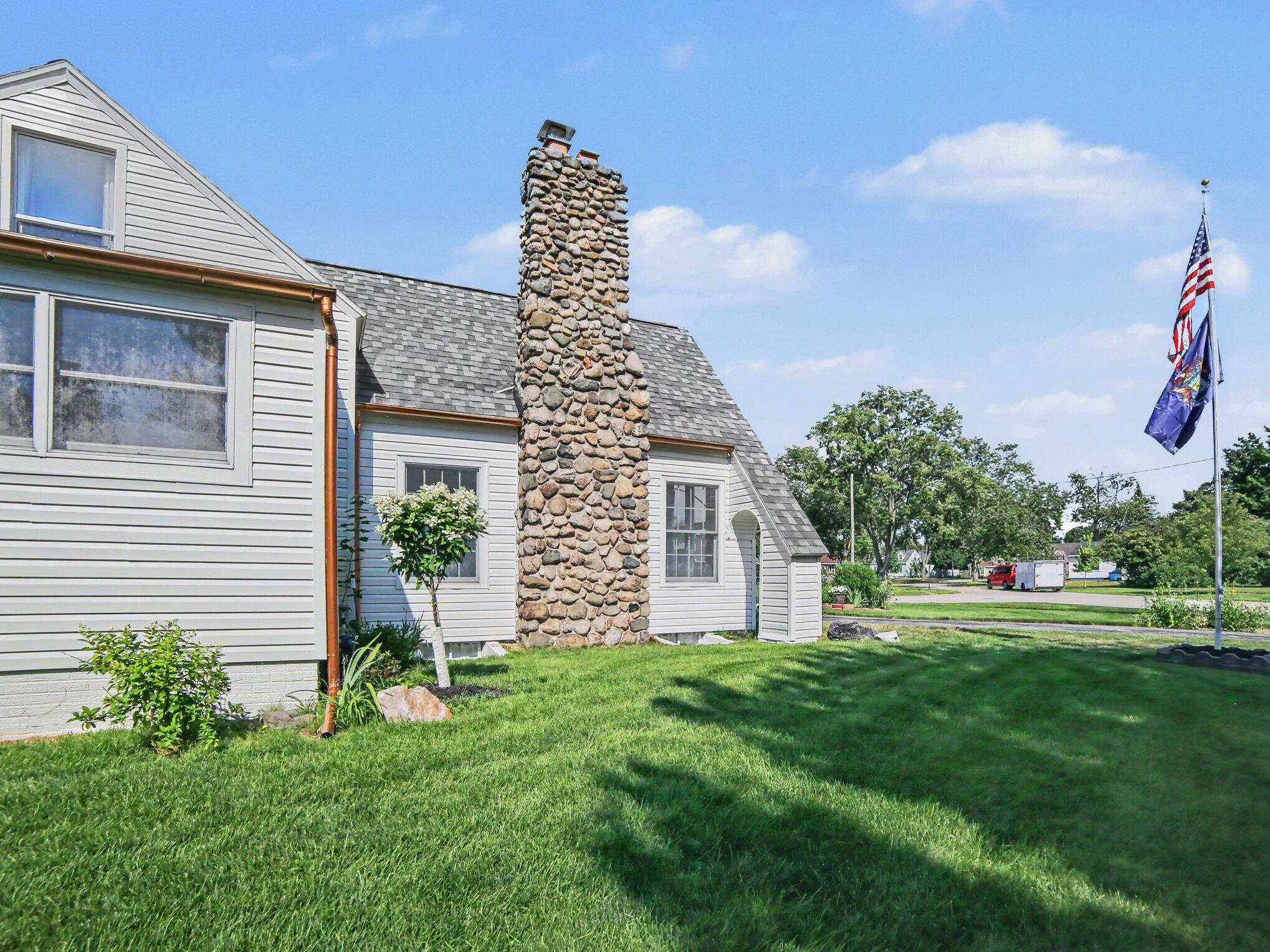 2933 Dawes Road Muskegon MI 49441