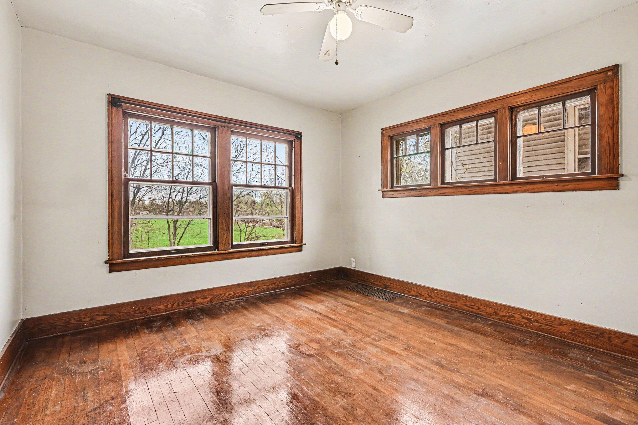 915 Walwood Place Kalamazoo MI 49007