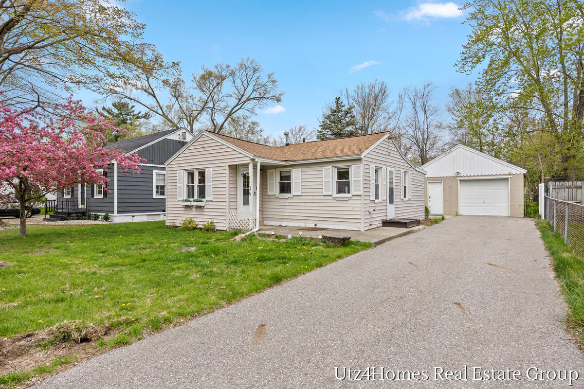 1136 Wilson Court Norton Shores MI 49441