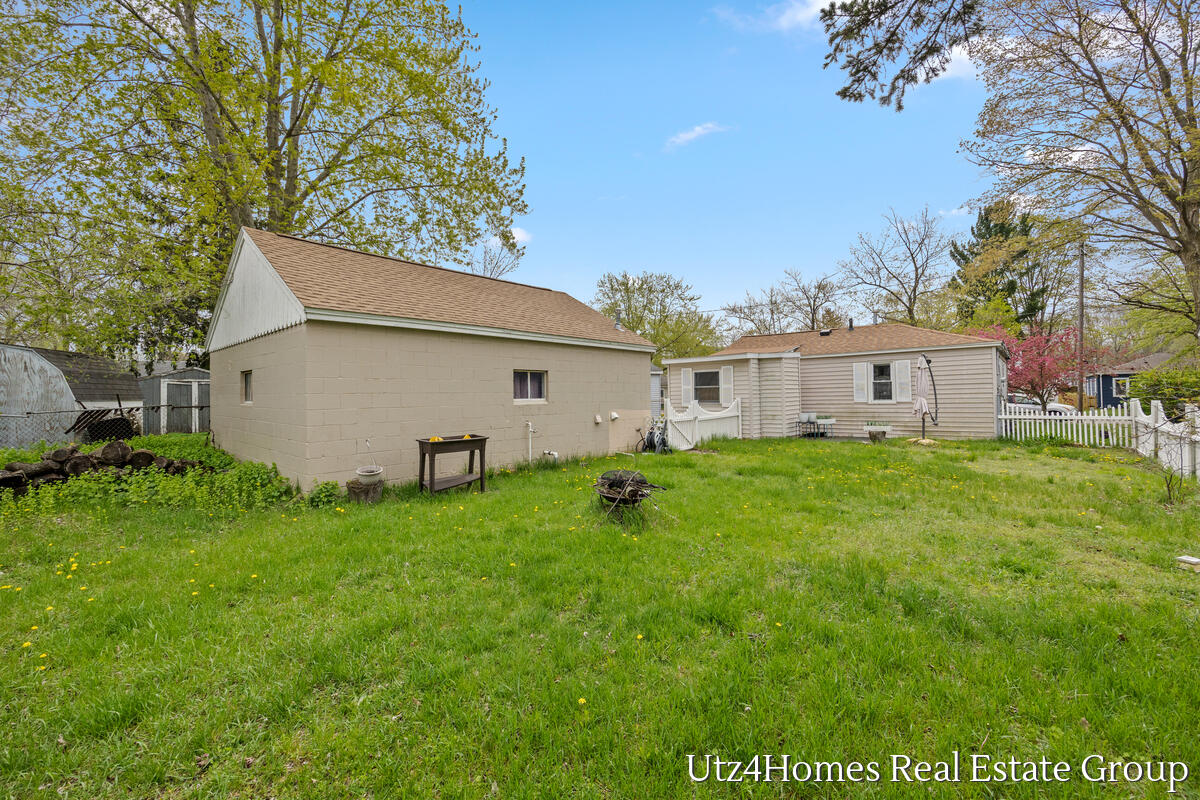 1136 Wilson Court Norton Shores MI 49441