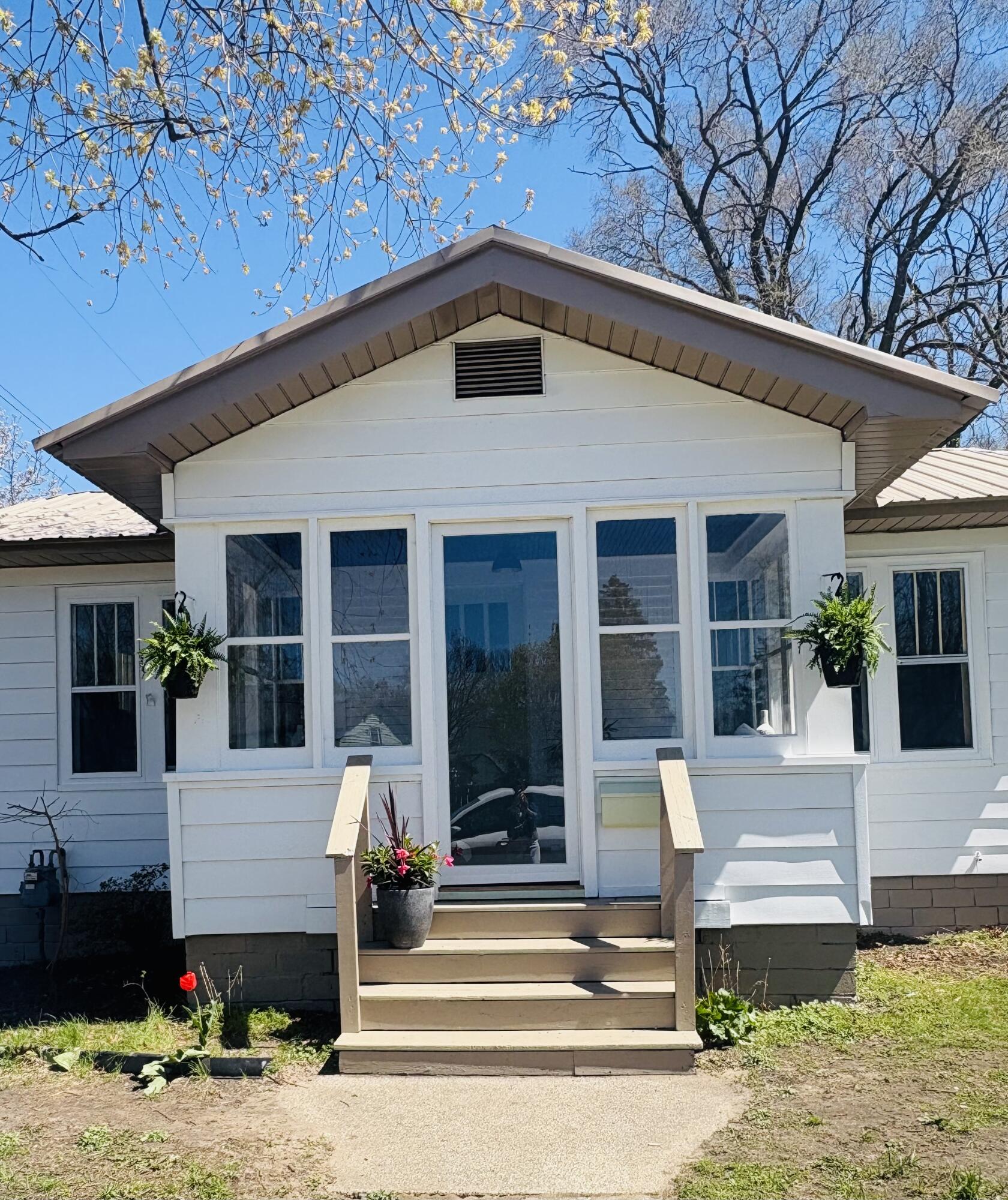2208 Torrent Street Muskegon MI 49441