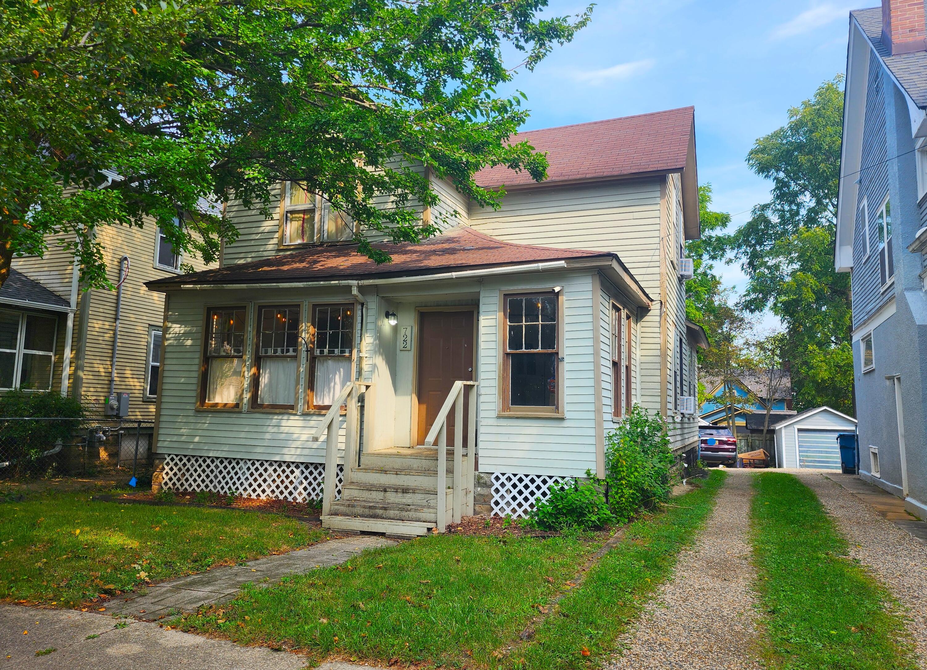 722 Forest Street Kalamazoo MI 49008