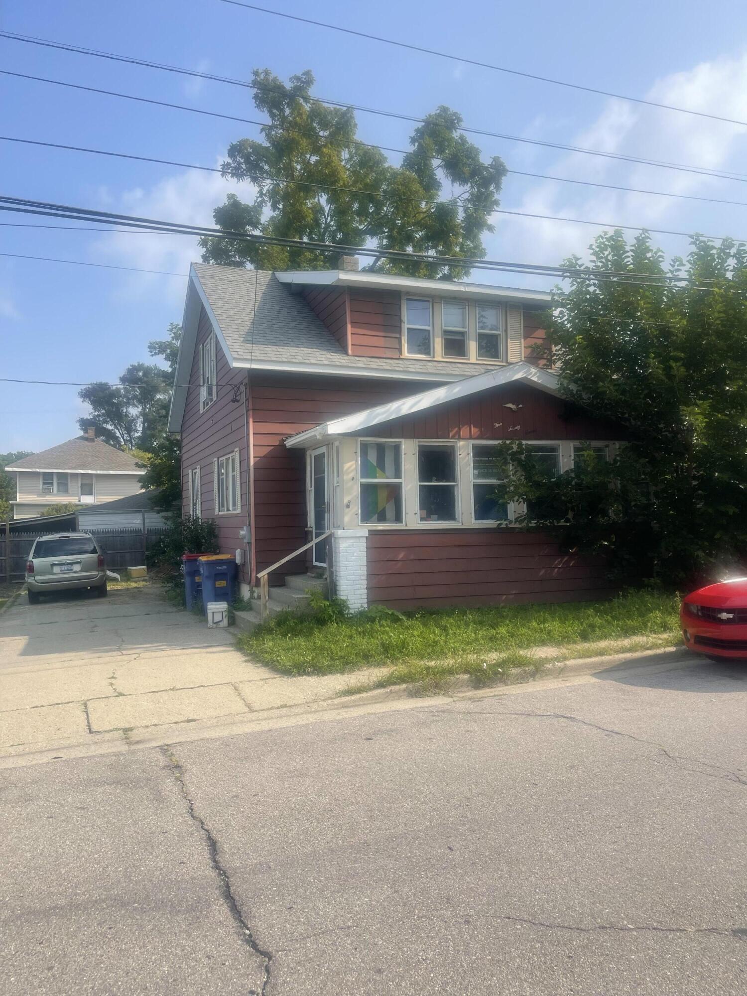 527 Cordelia Street SW Grand Rapids MI 49503